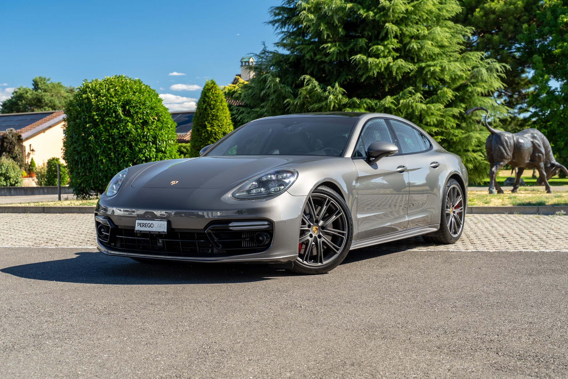 PORSCHE Panamera Turbo PDK