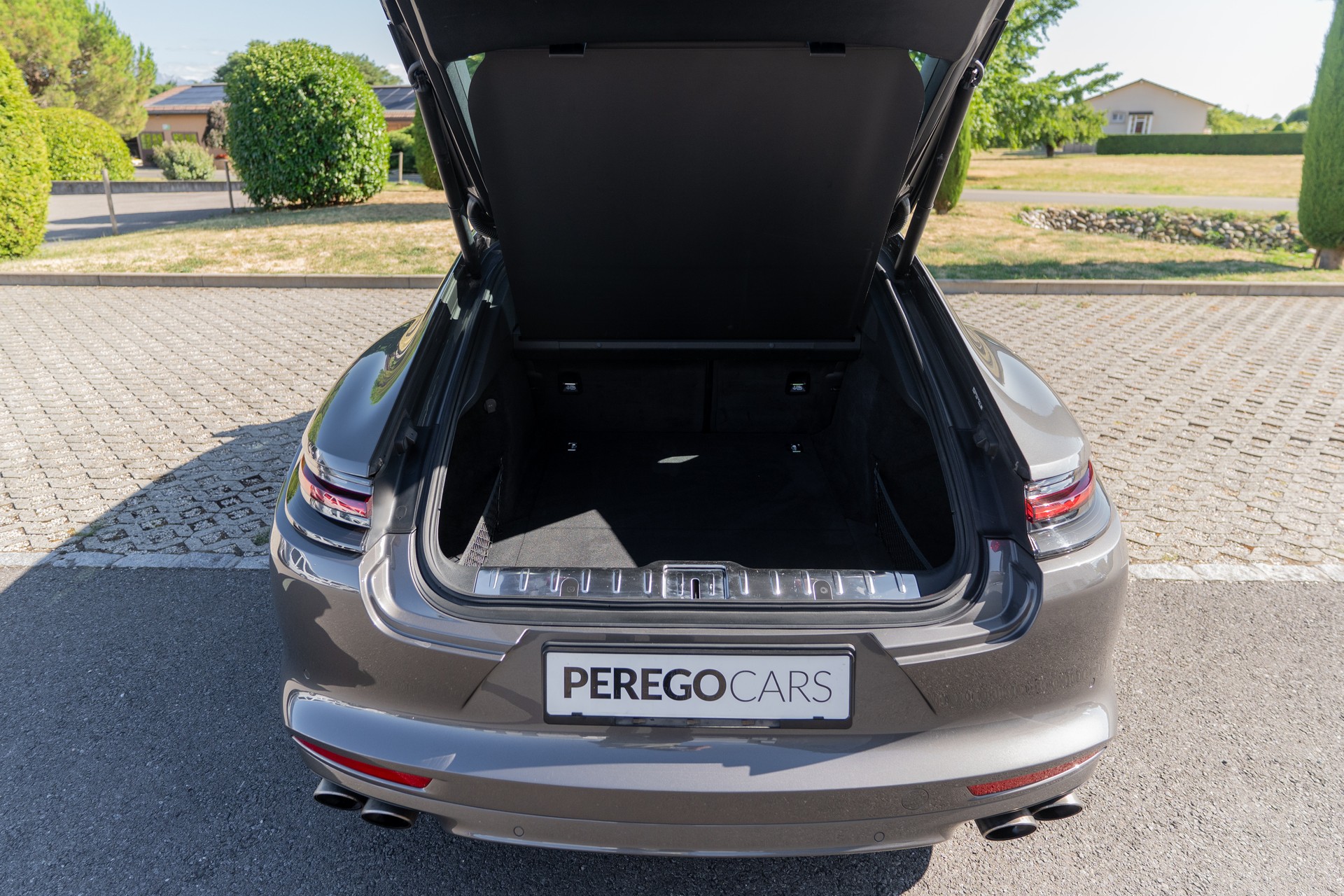 PORSCHE Panamera Turbo PDK-image-14