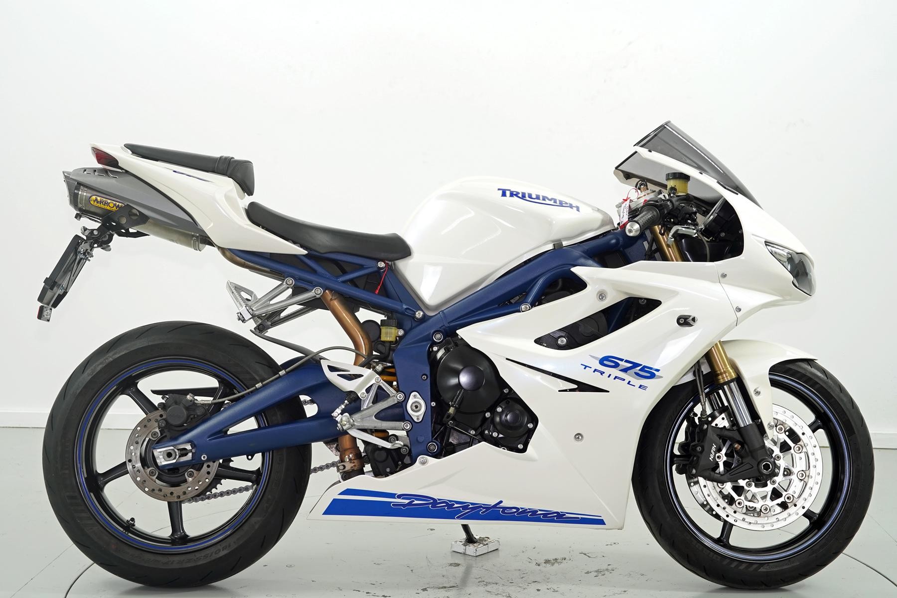 TRIUMPH Daytona 675-image-3
