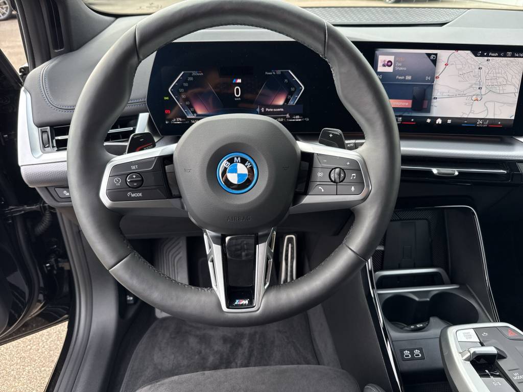 BMW 230e xDrive Active Tourer M Sport-image-12
