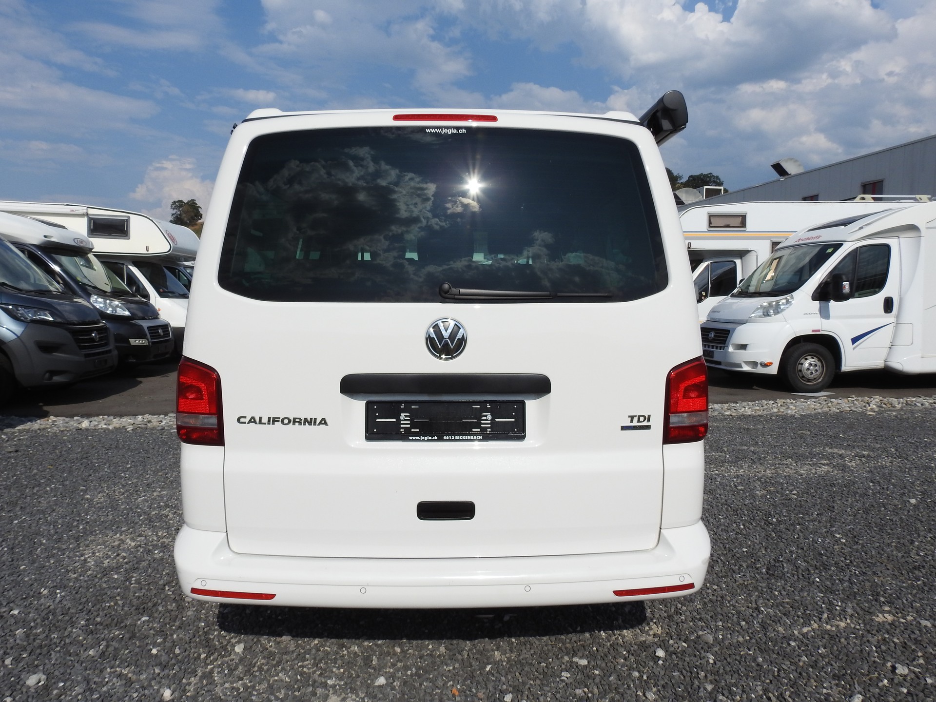 VW T5 California 2.0 TDI Beach Travel-image-4