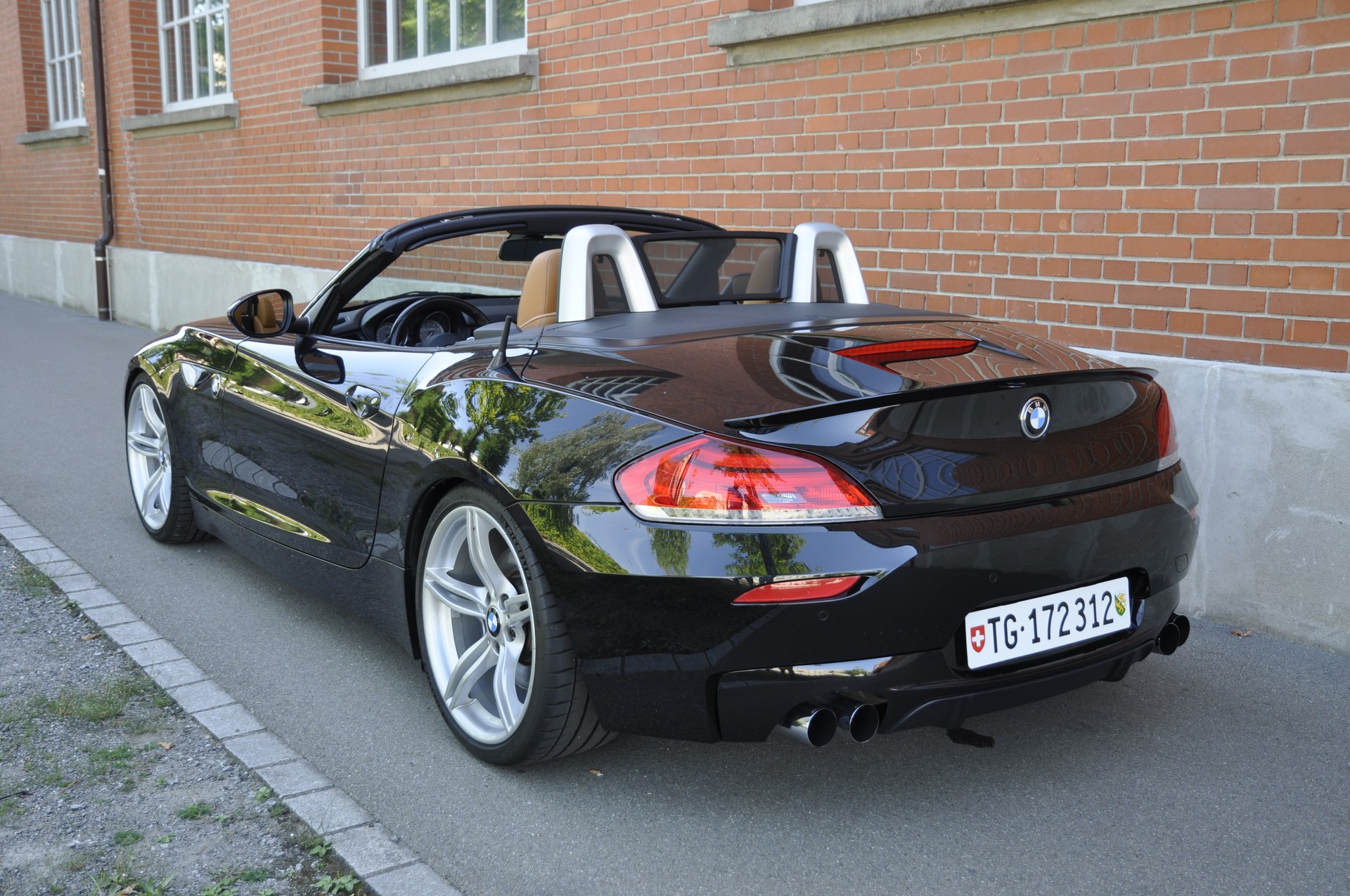 BMW Z4 sDrive 35is DKG-image-5