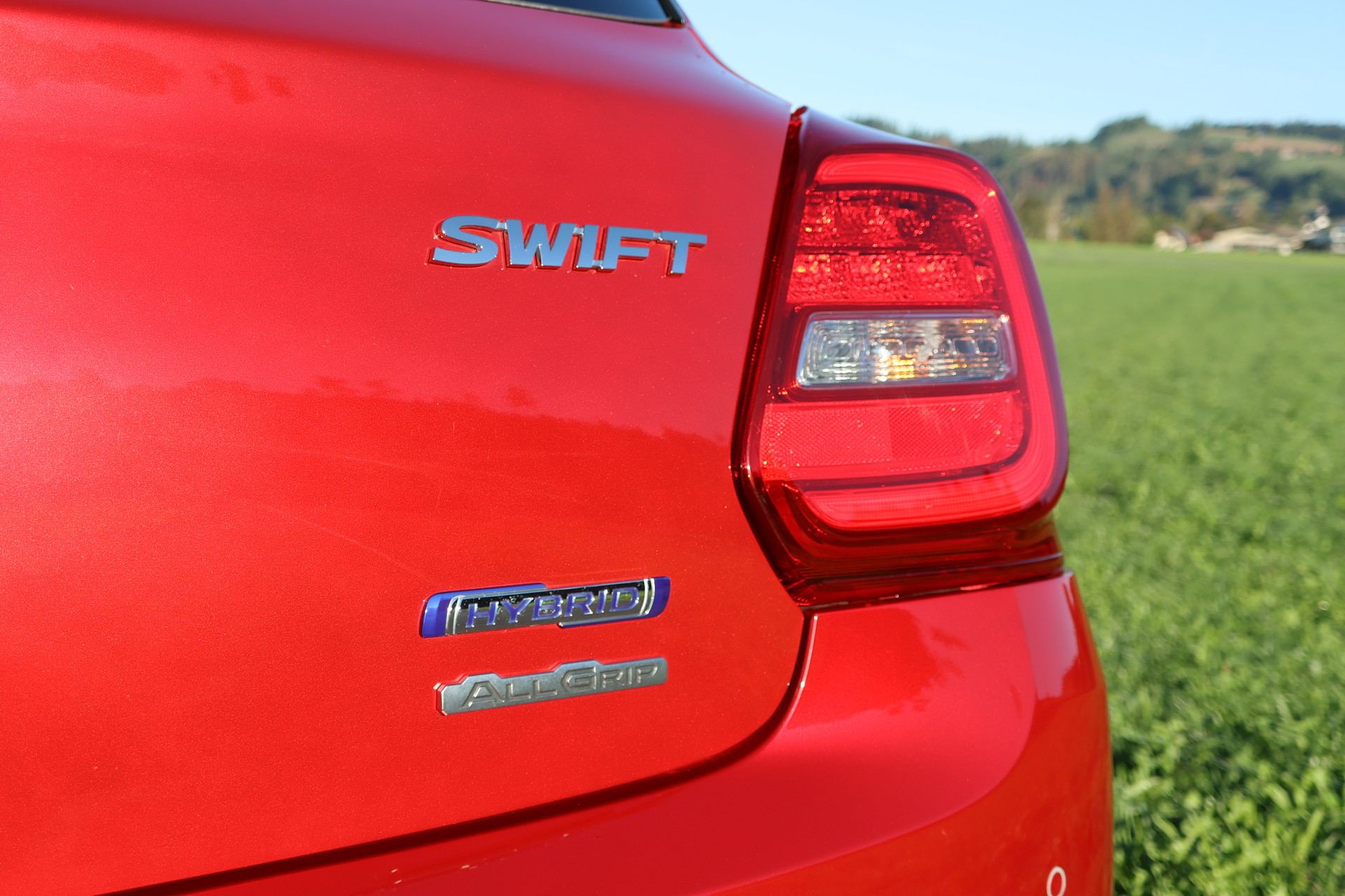 SUZUKI Swift 1.2 Compact Top 4x4 Hybrid-image-15