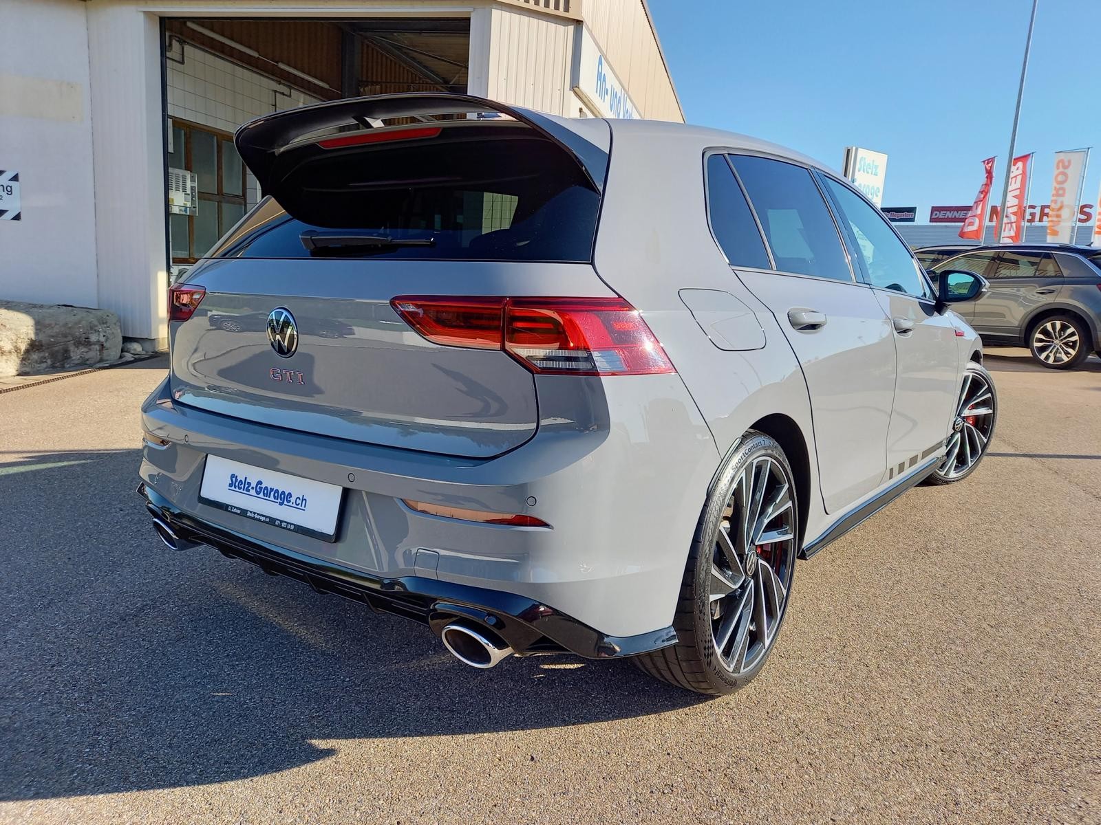 VW Golf 2.0 TSI GTI Clubsport DSG-showroom-element-1