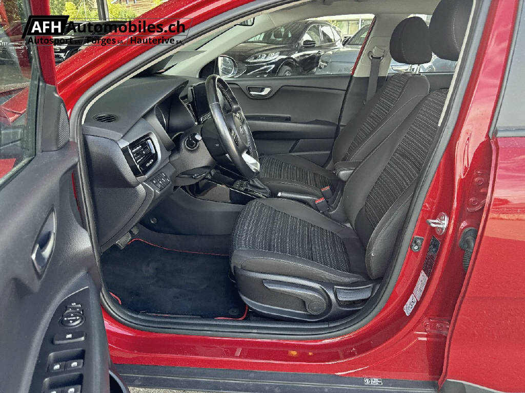 KIA Stonic 1.0 T-GDi Trend-image-13