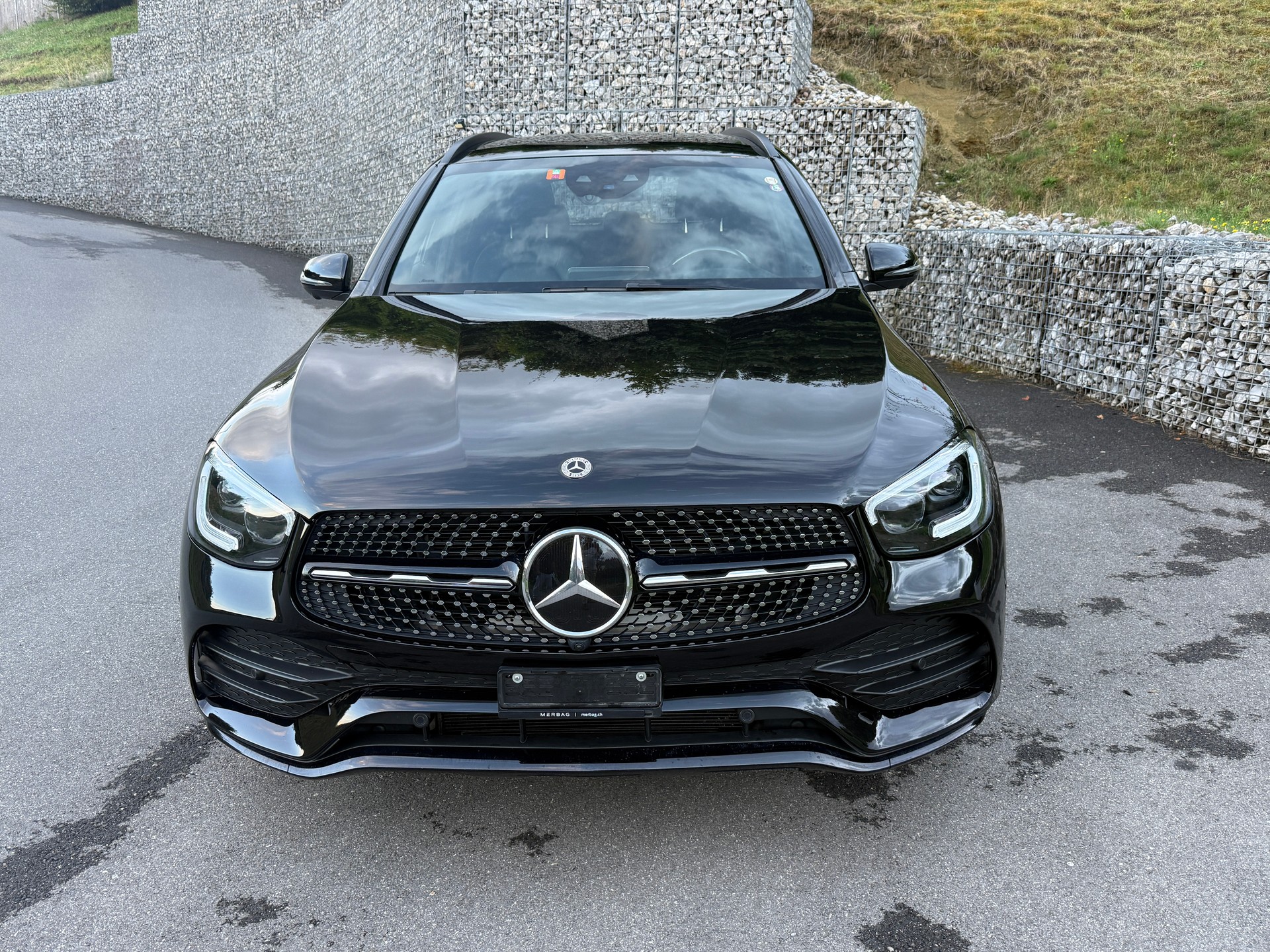 MERCEDES-BENZ GLC 300 d AMG Line 4Matic 9G-Tronic-showroom-element-1
