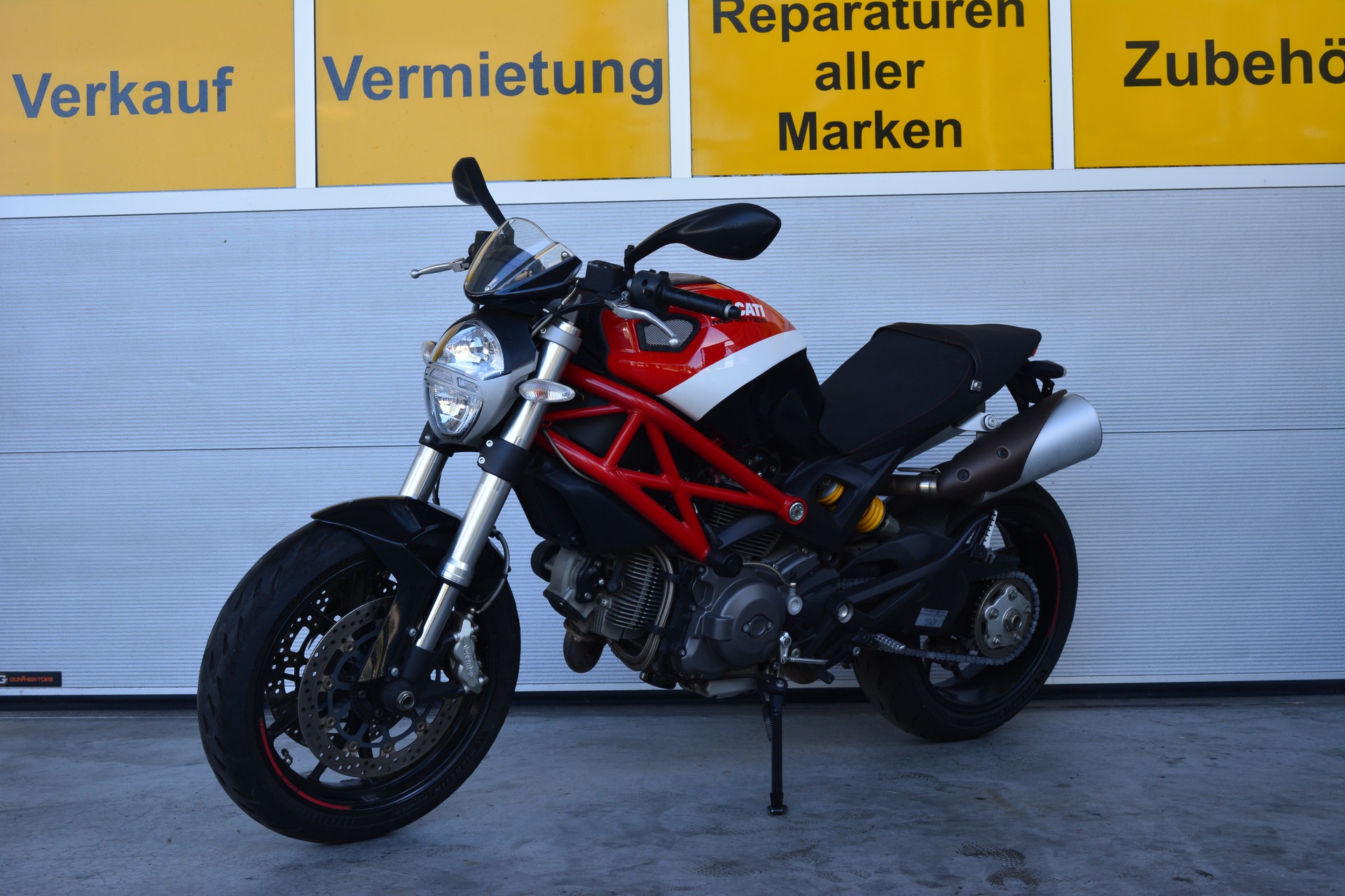 DUCATI Monster 796M ABS-image-1