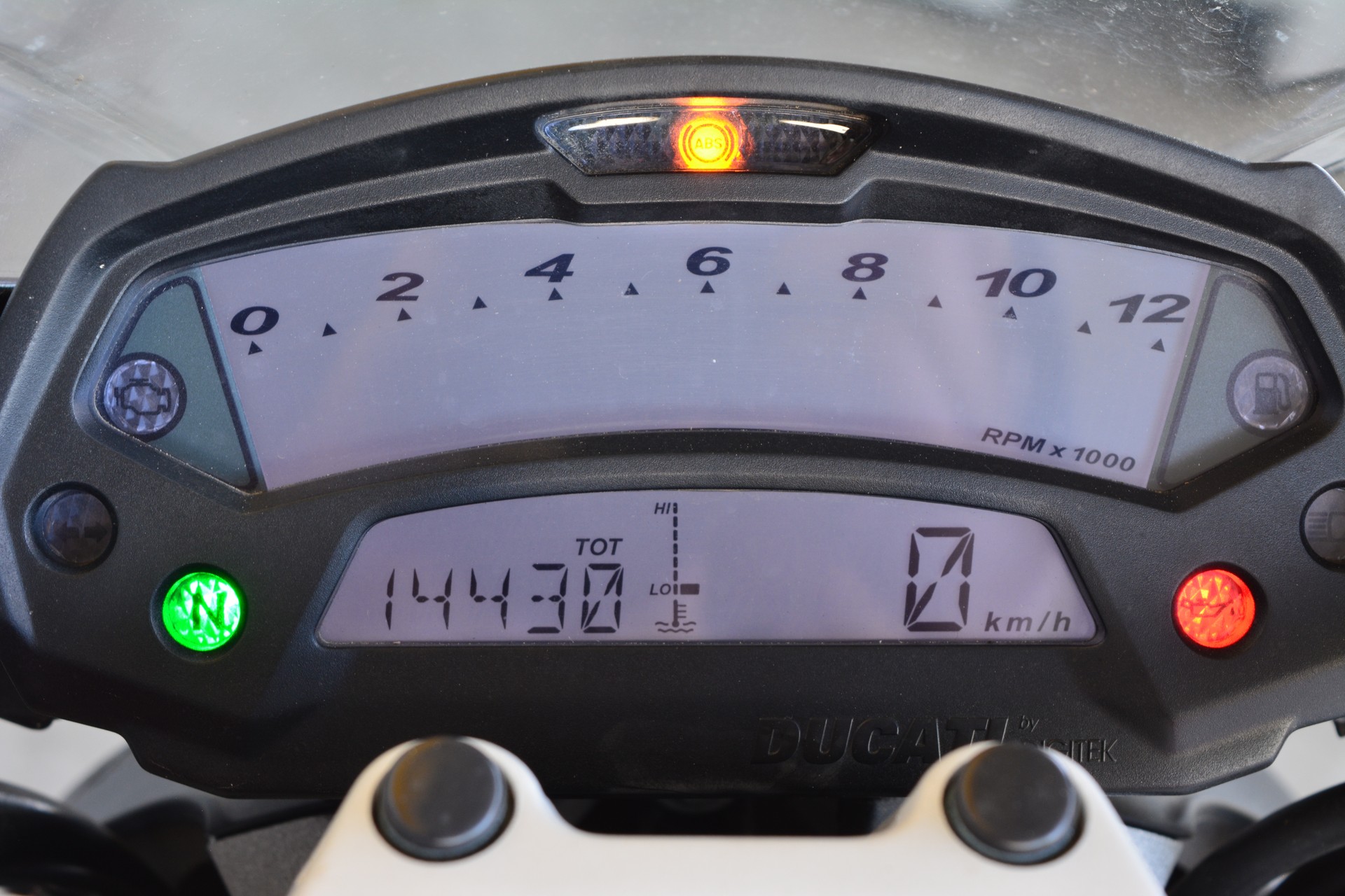 DUCATI Monster 796M ABS-image-4
