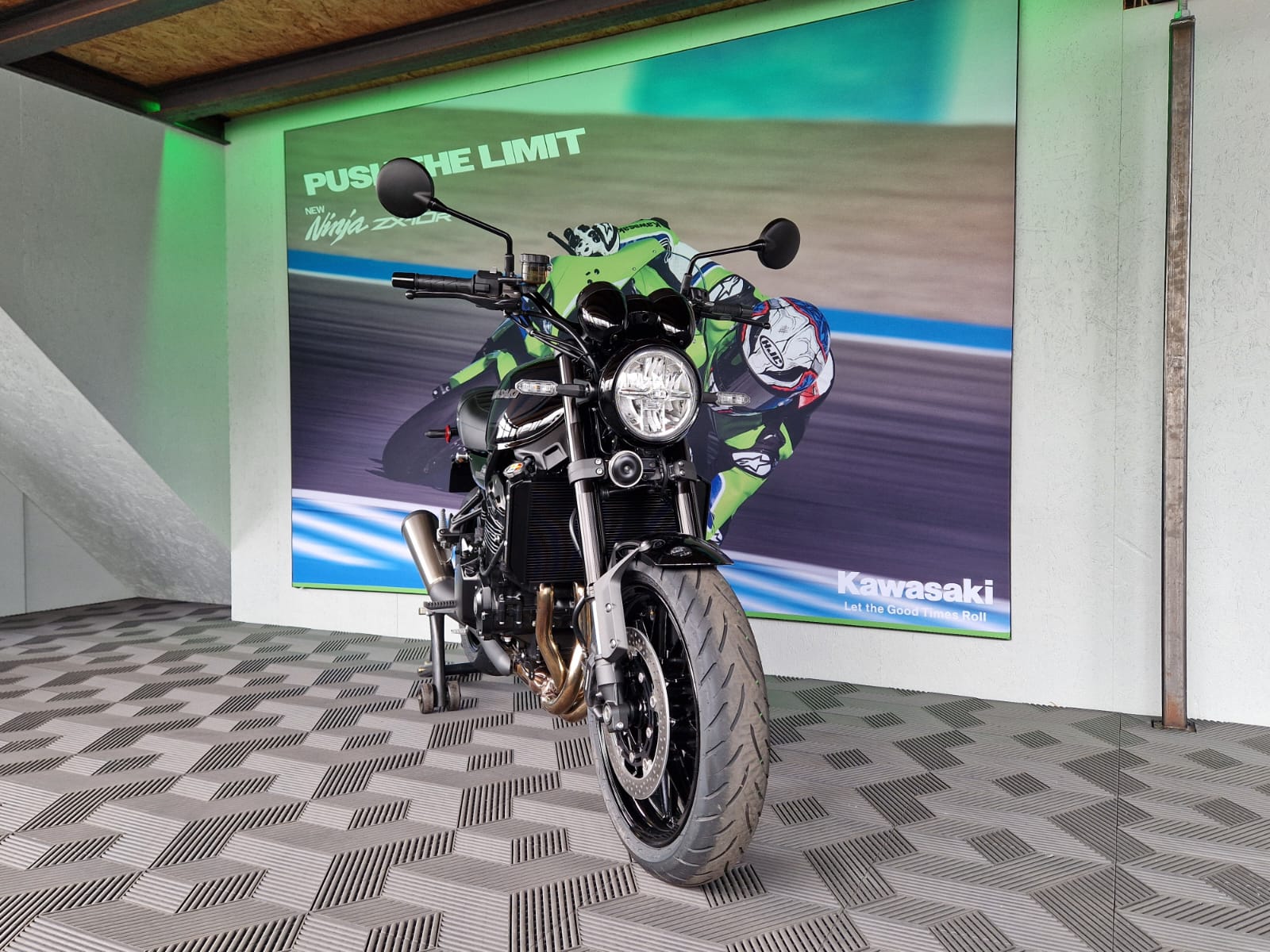 KAWASAKI Z 900 RS SE Black Ball Edition-image-3