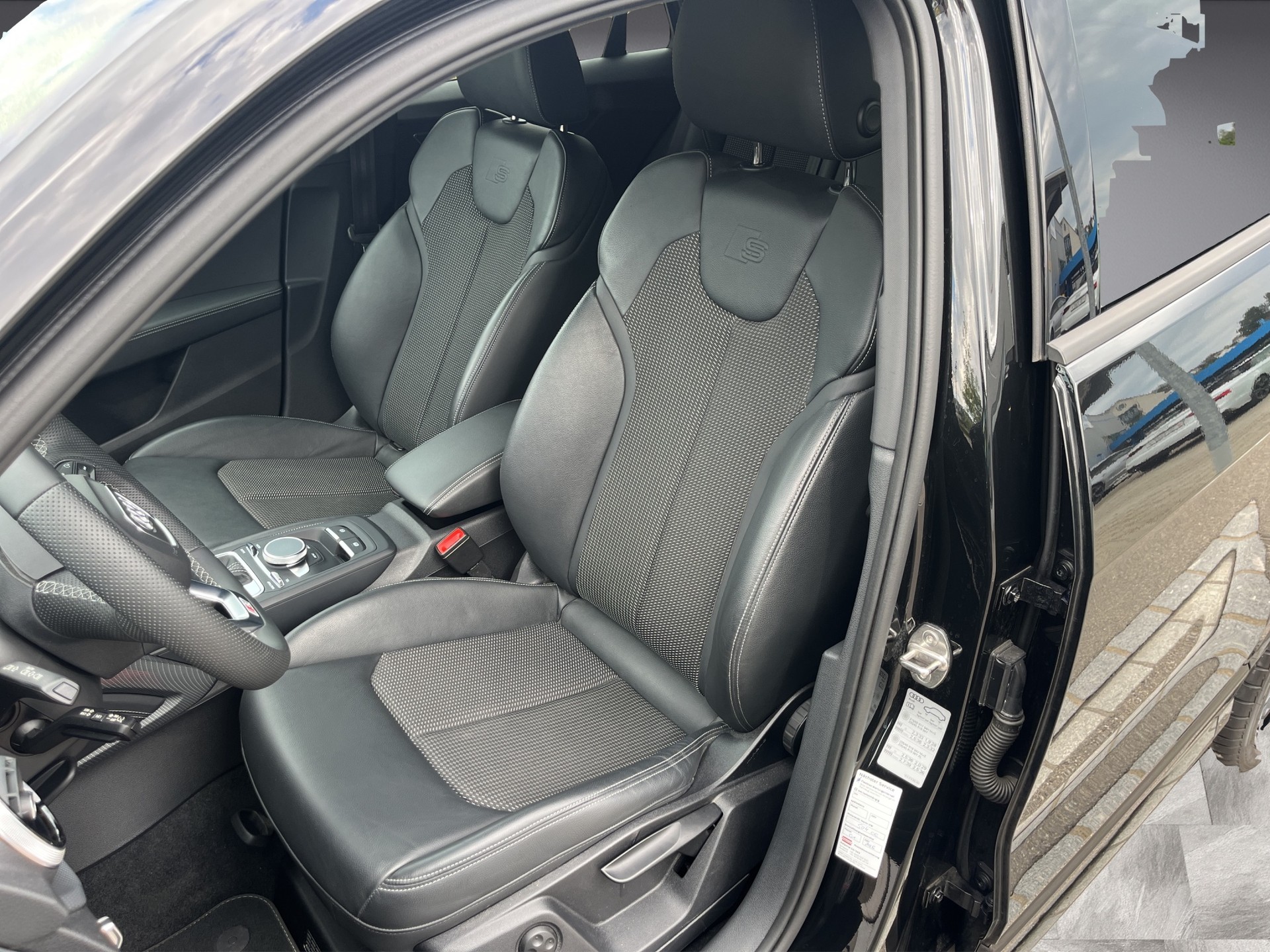 AUDI SQ2 TFSI quattro S-tronic*ALL-BLACK*Sonos Sound, Matrix, Rückfahrkamera, (5-Jahre Garantie)-image-9