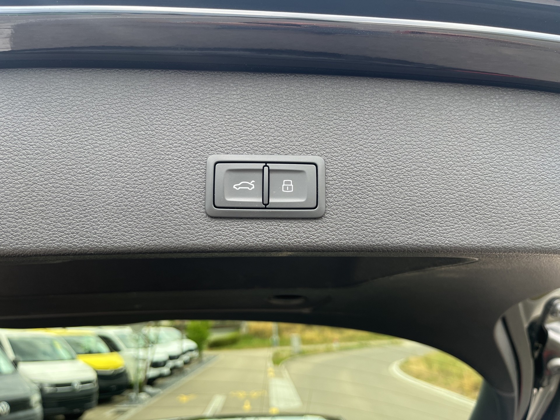 AUDI SQ2 TFSI quattro S-tronic*ALL-BLACK*Sonos Sound, Matrix, Rückfahrkamera, (5-Jahre Garantie)-image-12