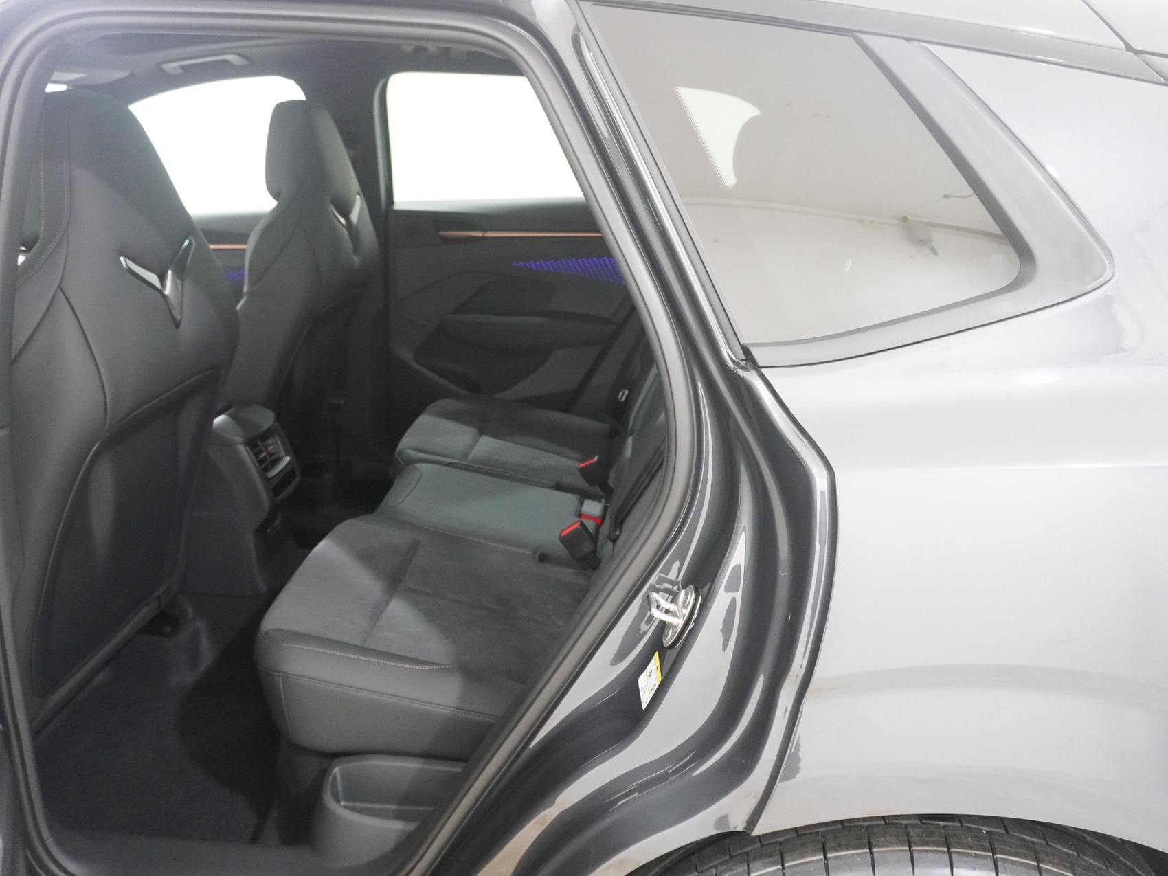 CUPRA Terramar 1.5 e-Plug-in-HYBRID VZ DSG-image-10