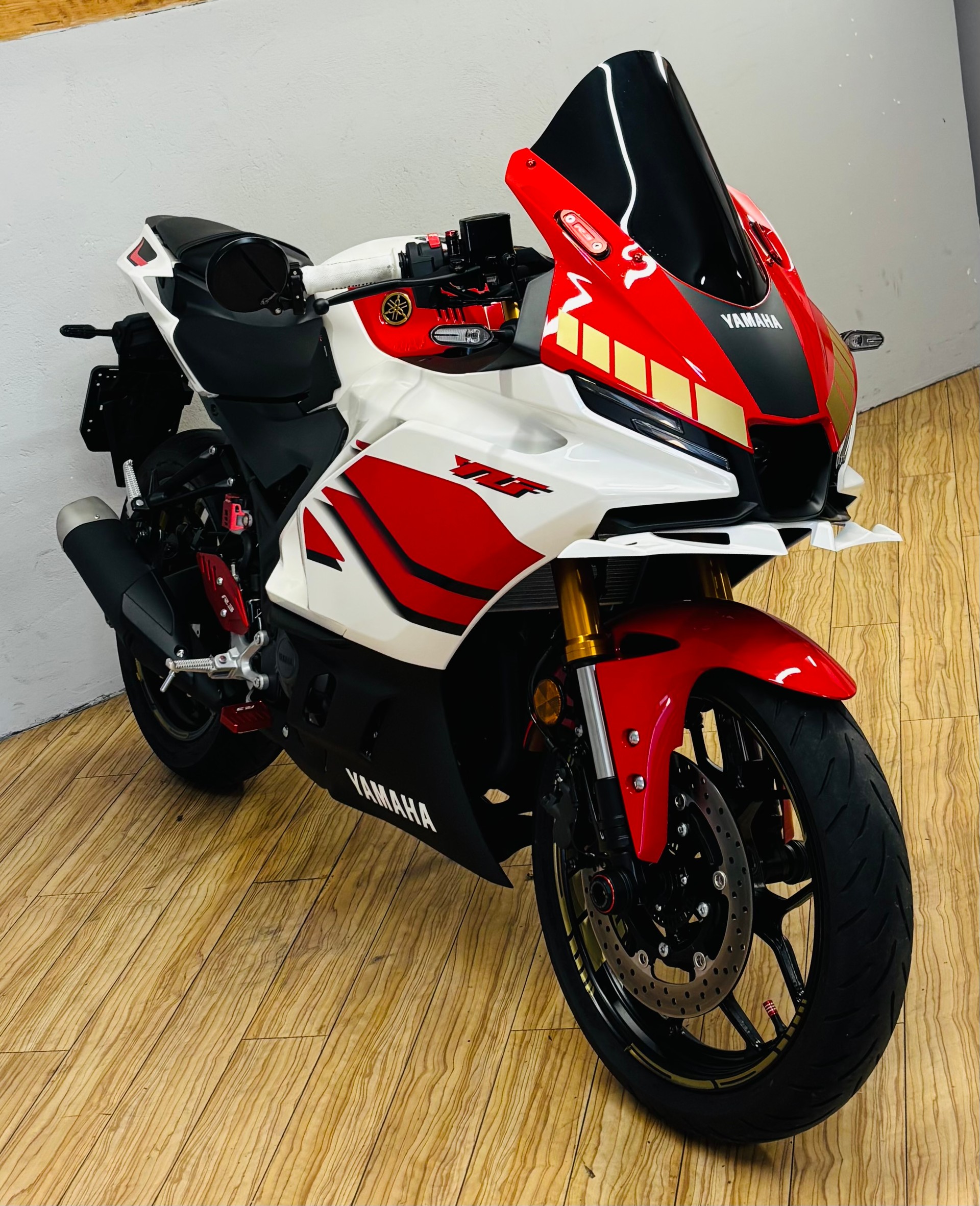 YAMAHA YZF-R3 ABS 70th Anniversary-image-0