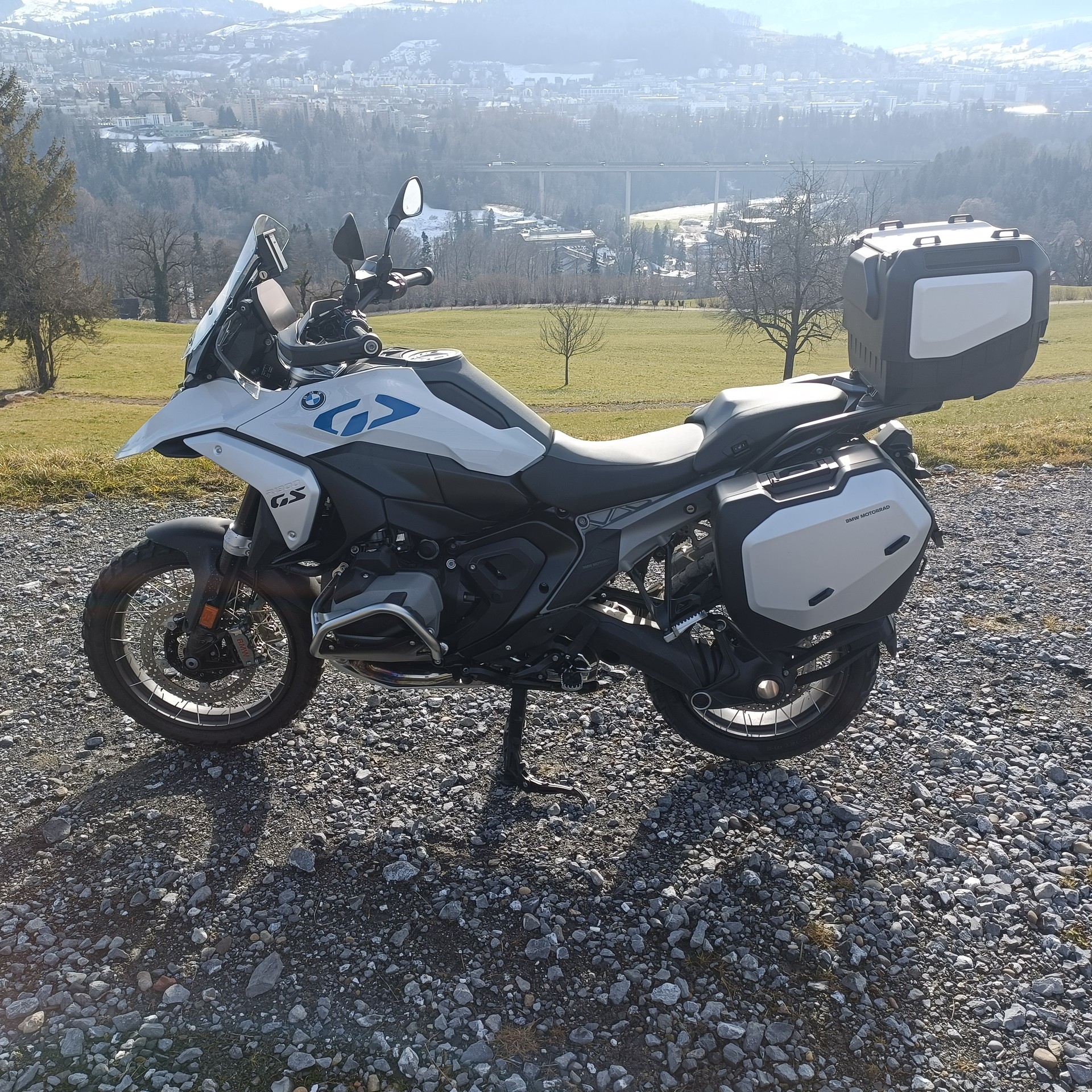 BMW R 1300 GS-image-2