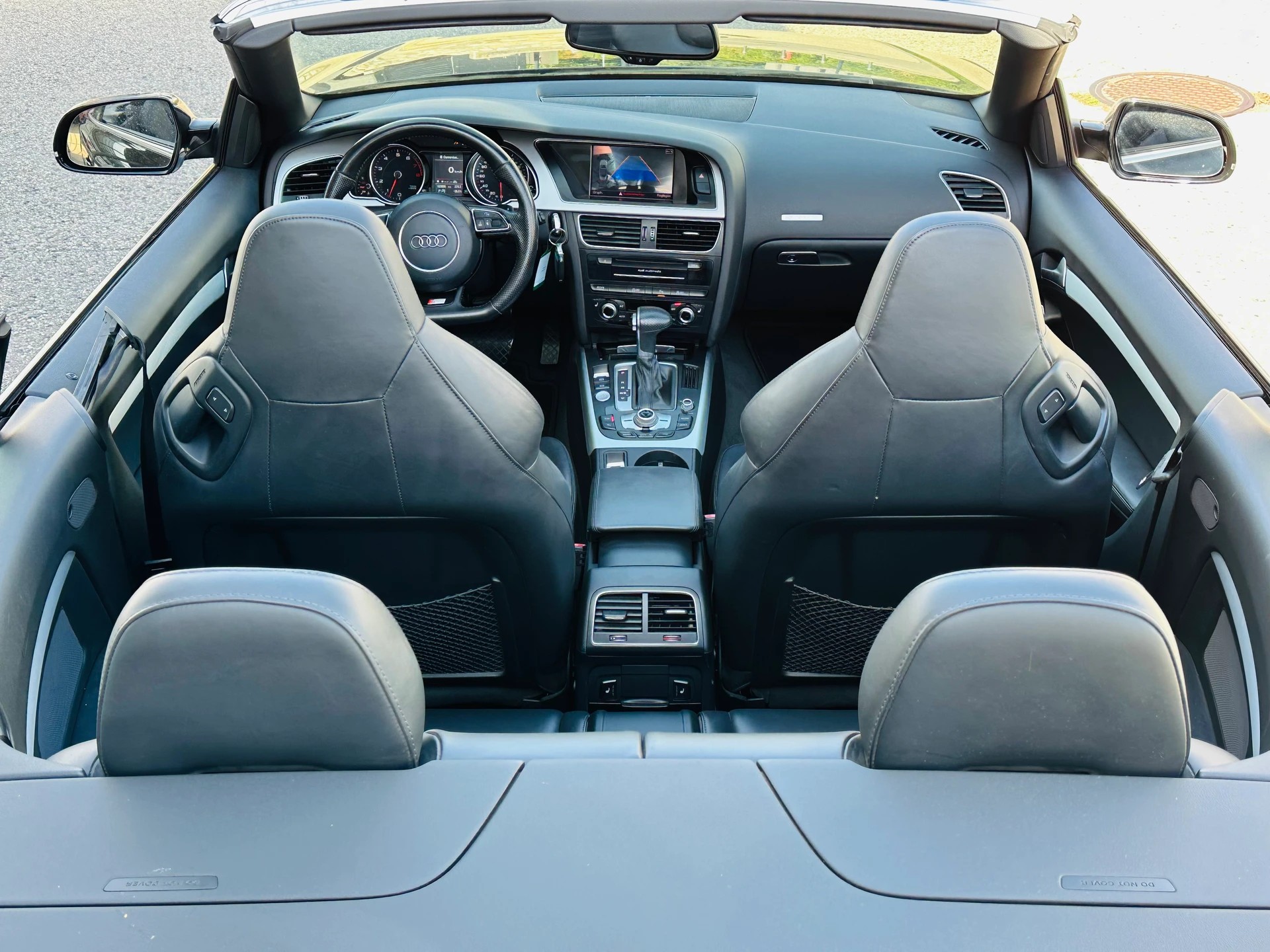 AUDI A5 Cabriolet 3.0 TFSI quattro S-tronic-image-13
