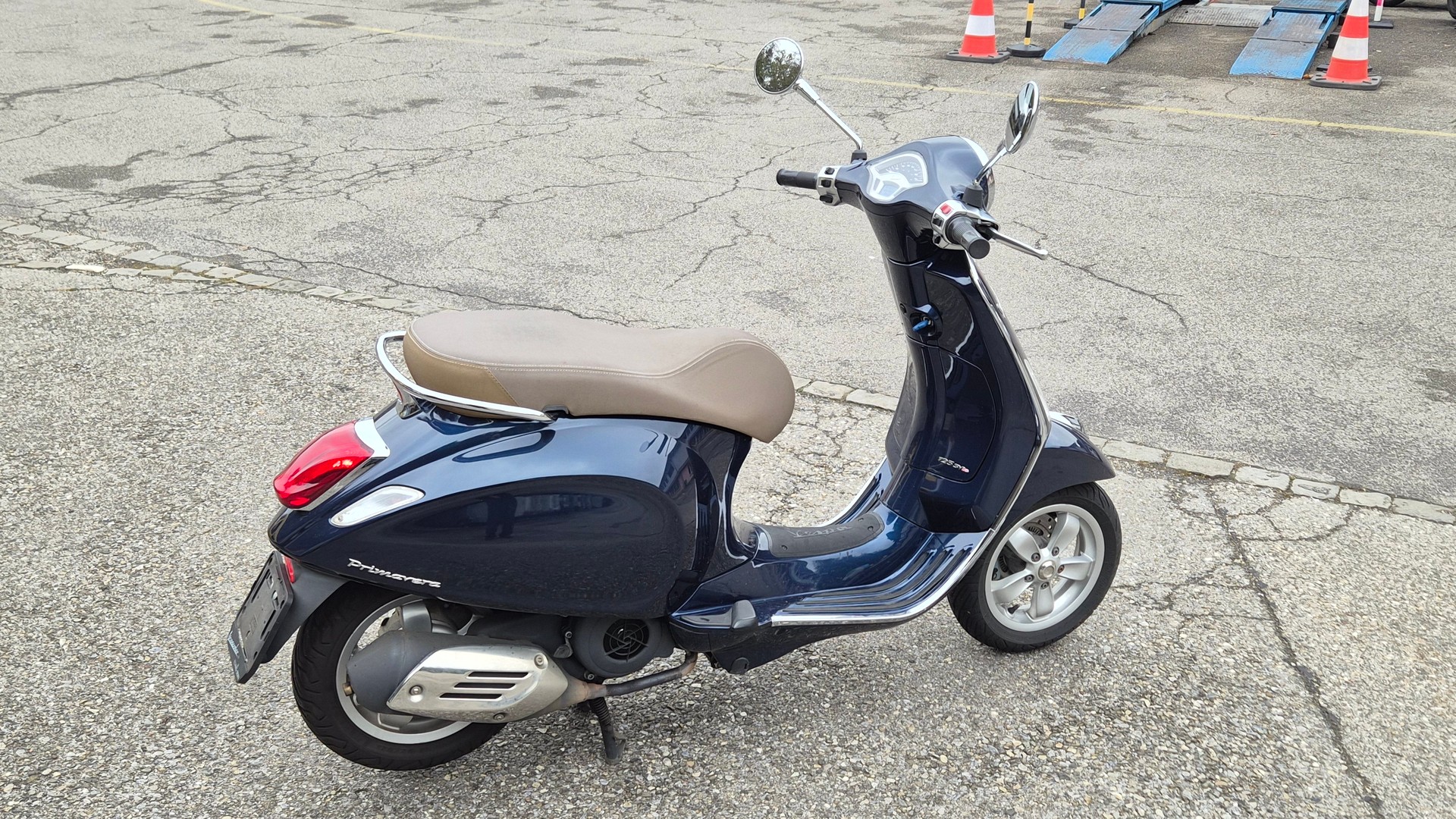 PIAGGIO Vespa 125 Primavera i.e. 3V ABS-image-1