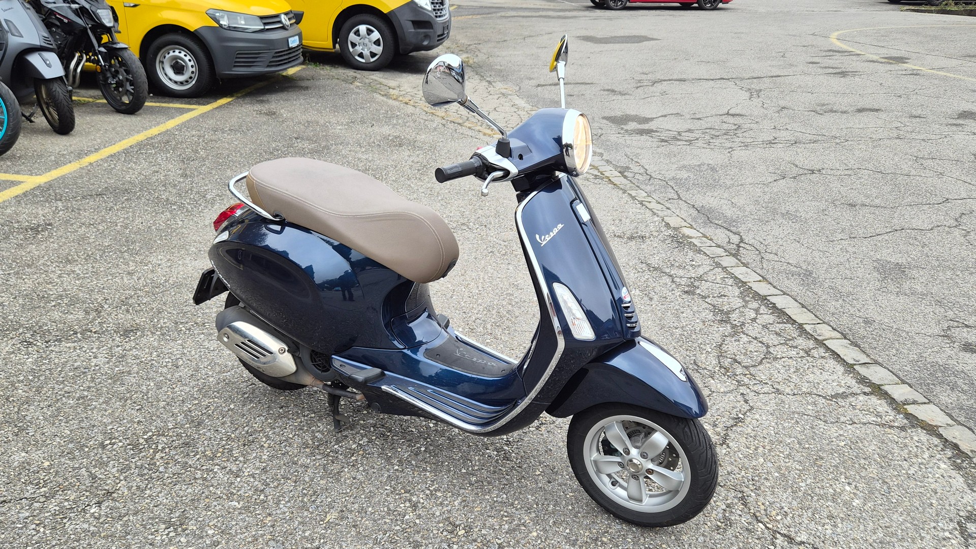 PIAGGIO Vespa 125 Primavera i.e. 3V ABS-image-9