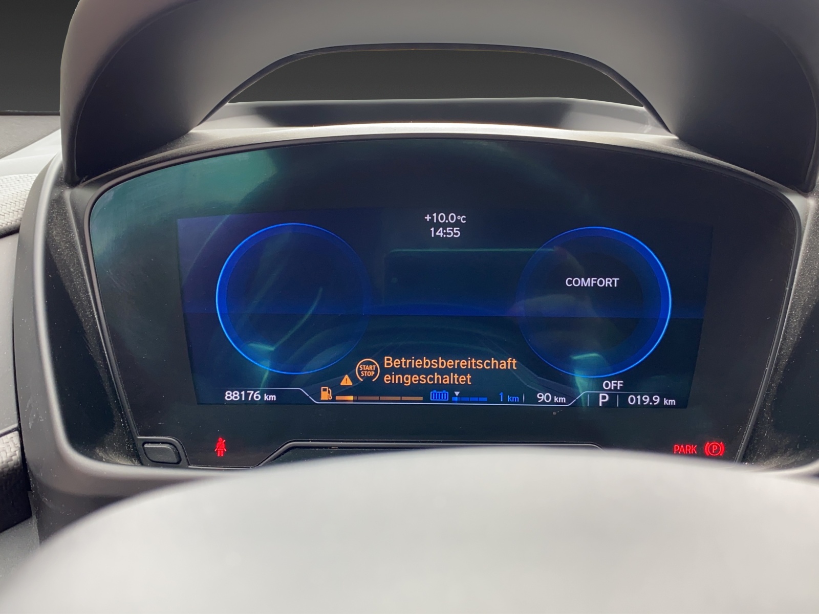 BMW i8 Coupé Protonic Red Edition-image-18