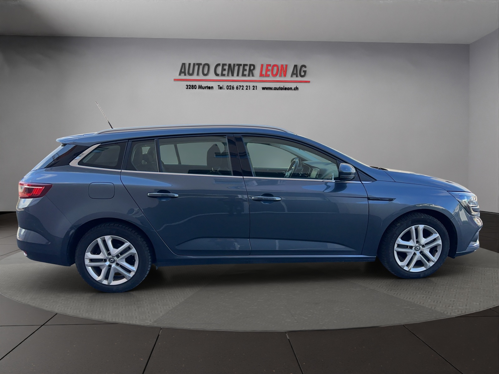 RENAULT Mégane Grandtour 1.2 16V Turbo Bose EDC-image-6
