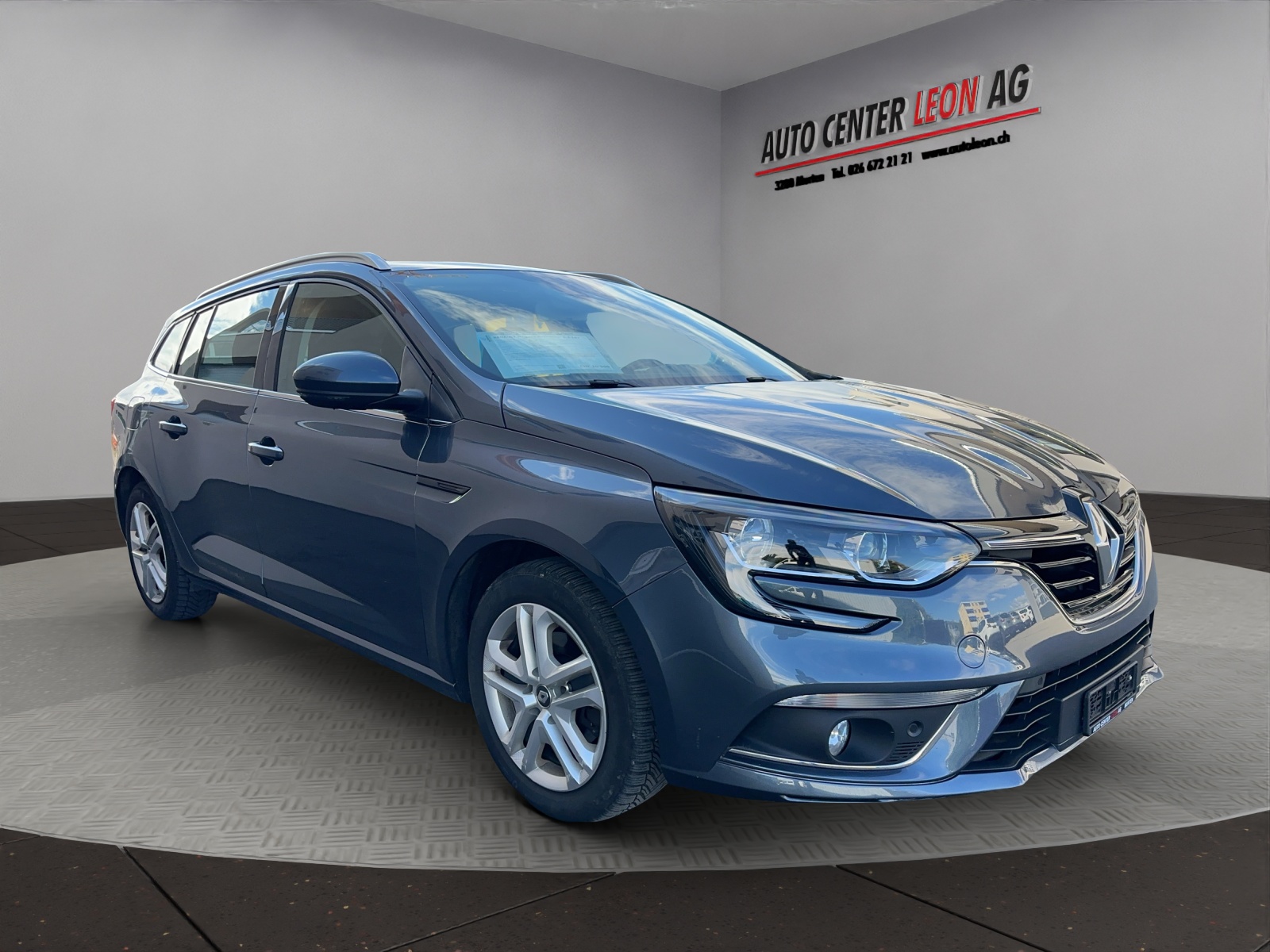 RENAULT Mégane Grandtour 1.2 16V Turbo Bose EDC-image-7
