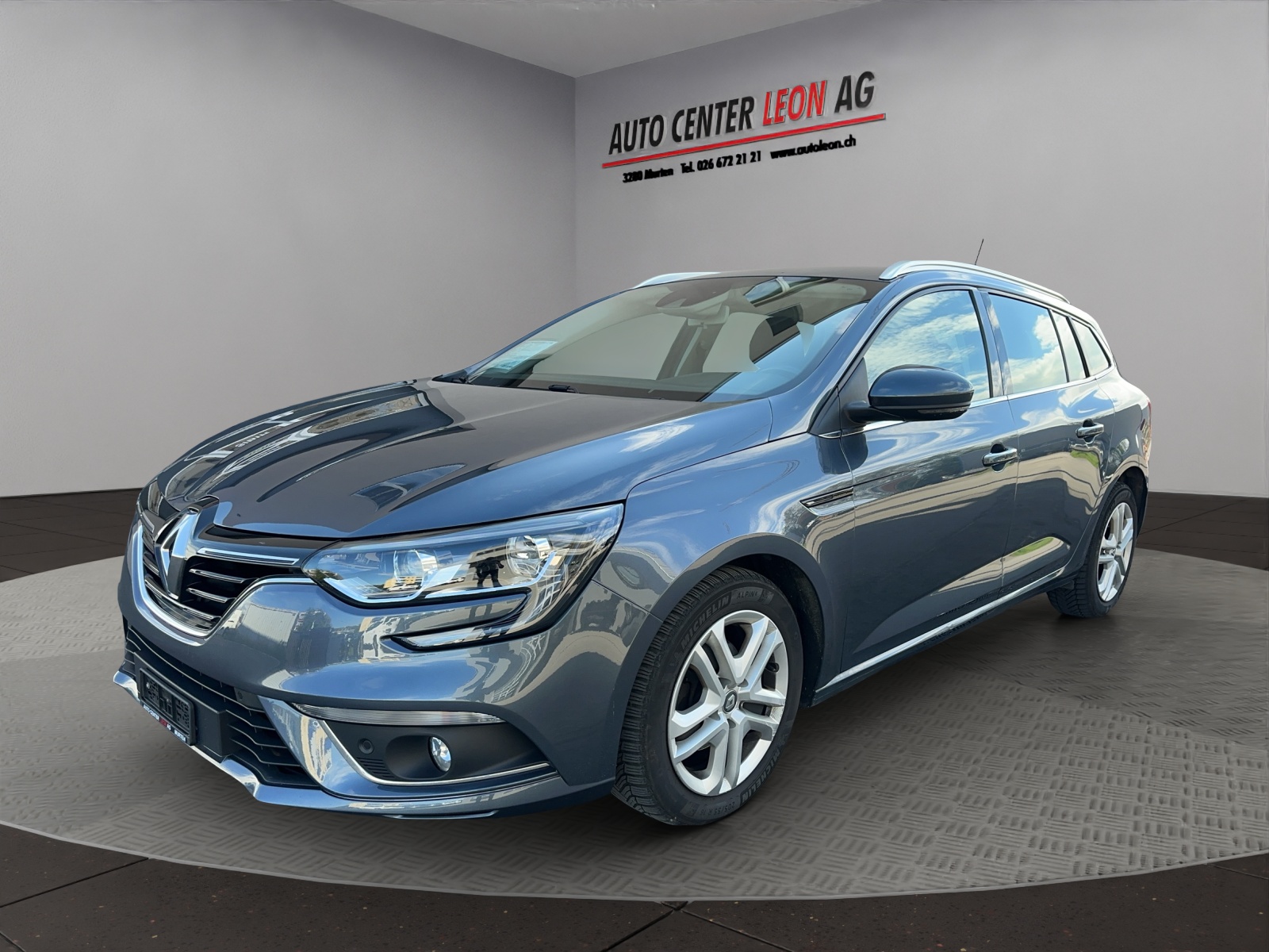 RENAULT Mégane Grandtour 1.2 16V Turbo Bose EDC-showroom-element-1