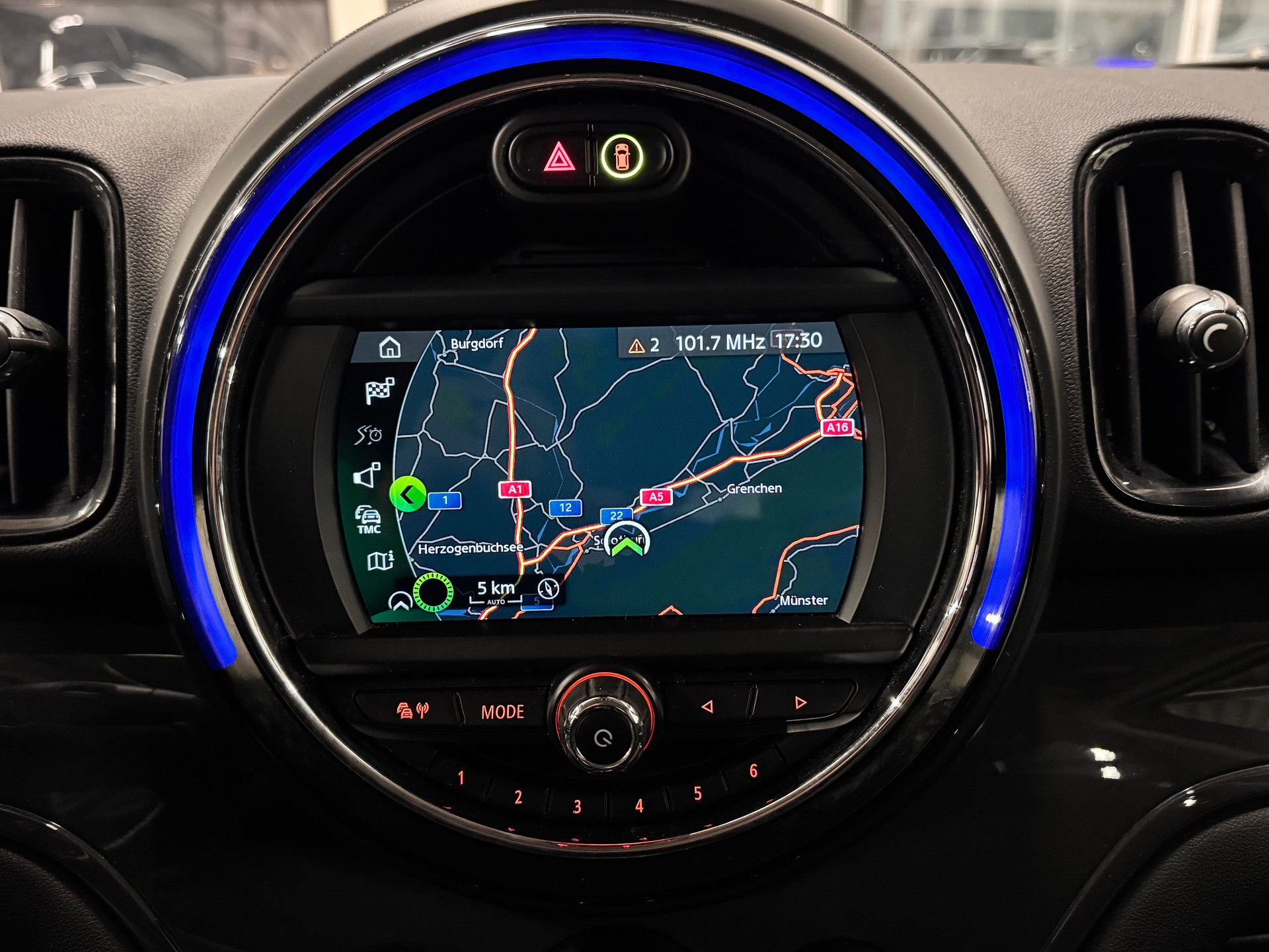 MINI Mini Countryman One D FWD-image-17