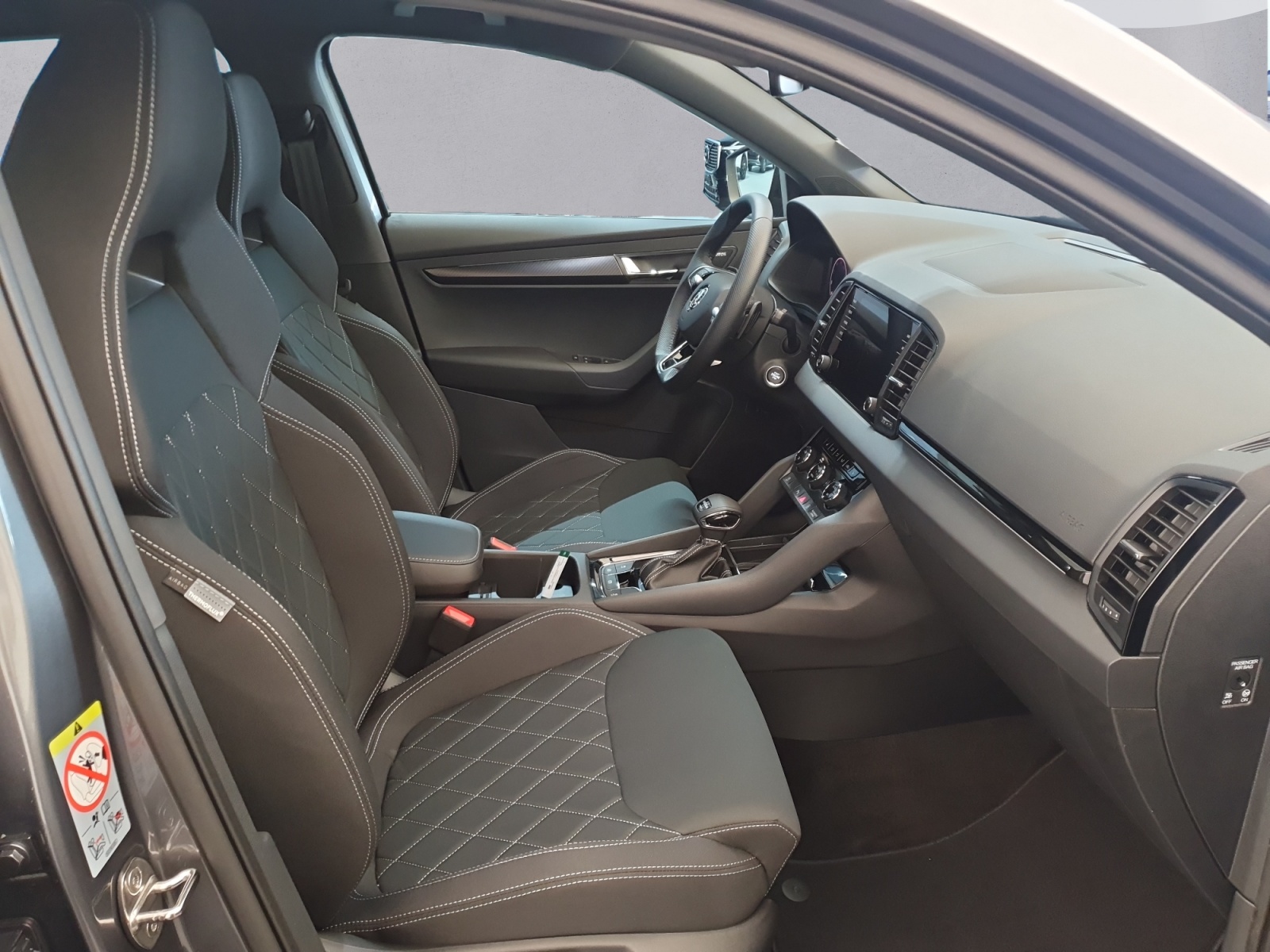 SKODA Karoq 2.0 TSI SportLine 4x4 DSG-image-12