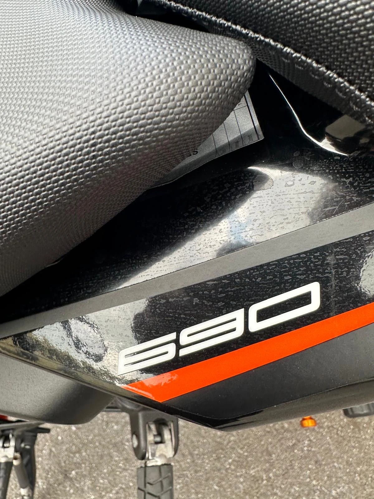 KTM 690 Duke R ABS-image-5