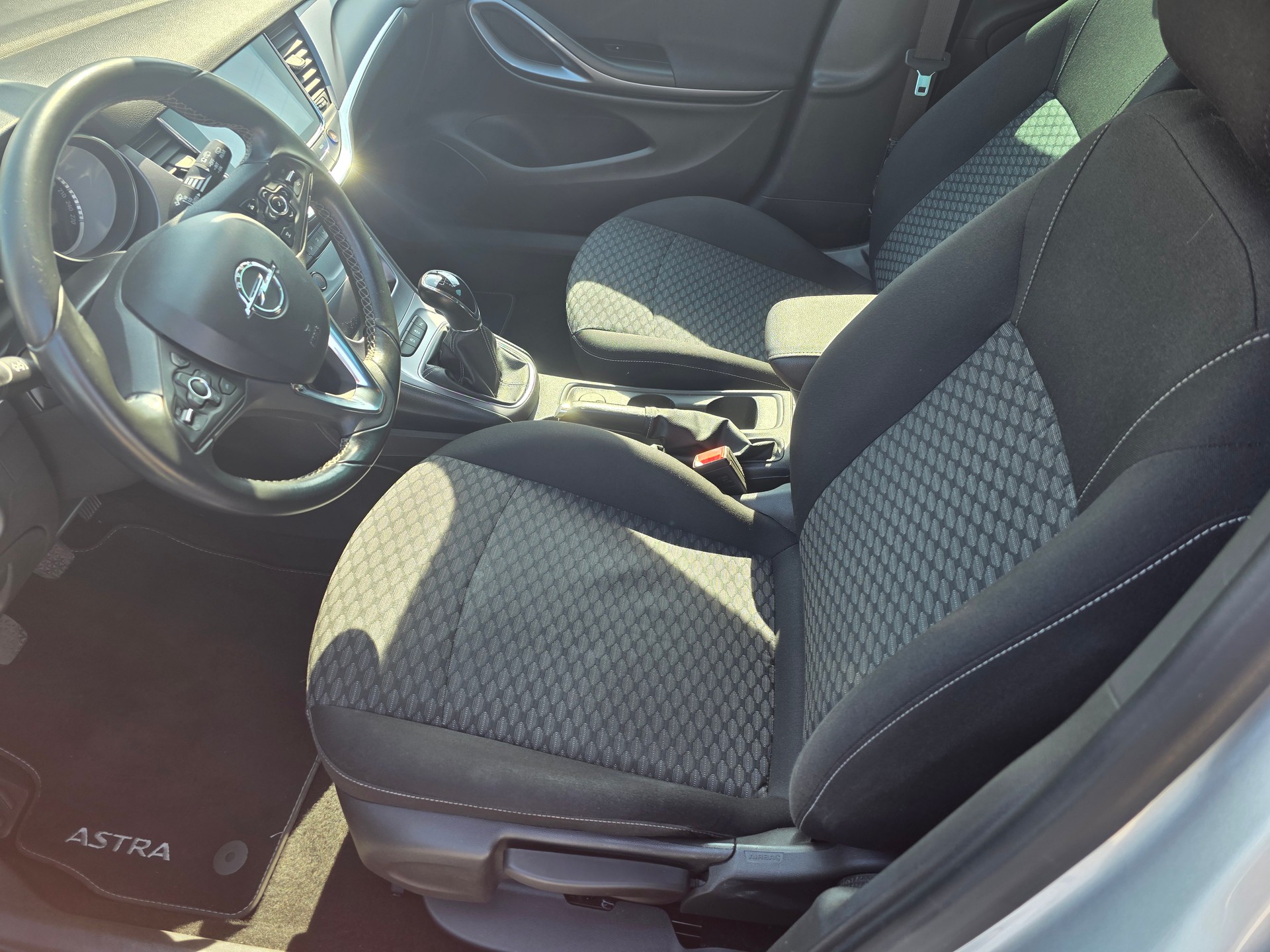 OPEL Astra Sports Tourer 1.4i Turbo Dynamic-image-15