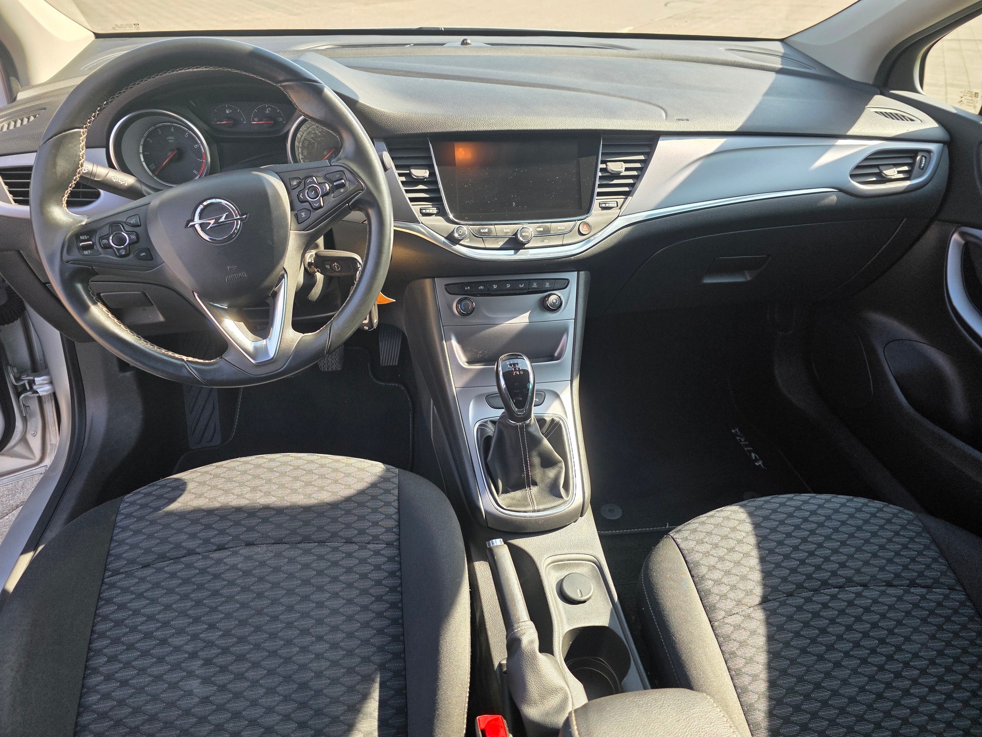 OPEL Astra Sports Tourer 1.4i Turbo Dynamic-image-13