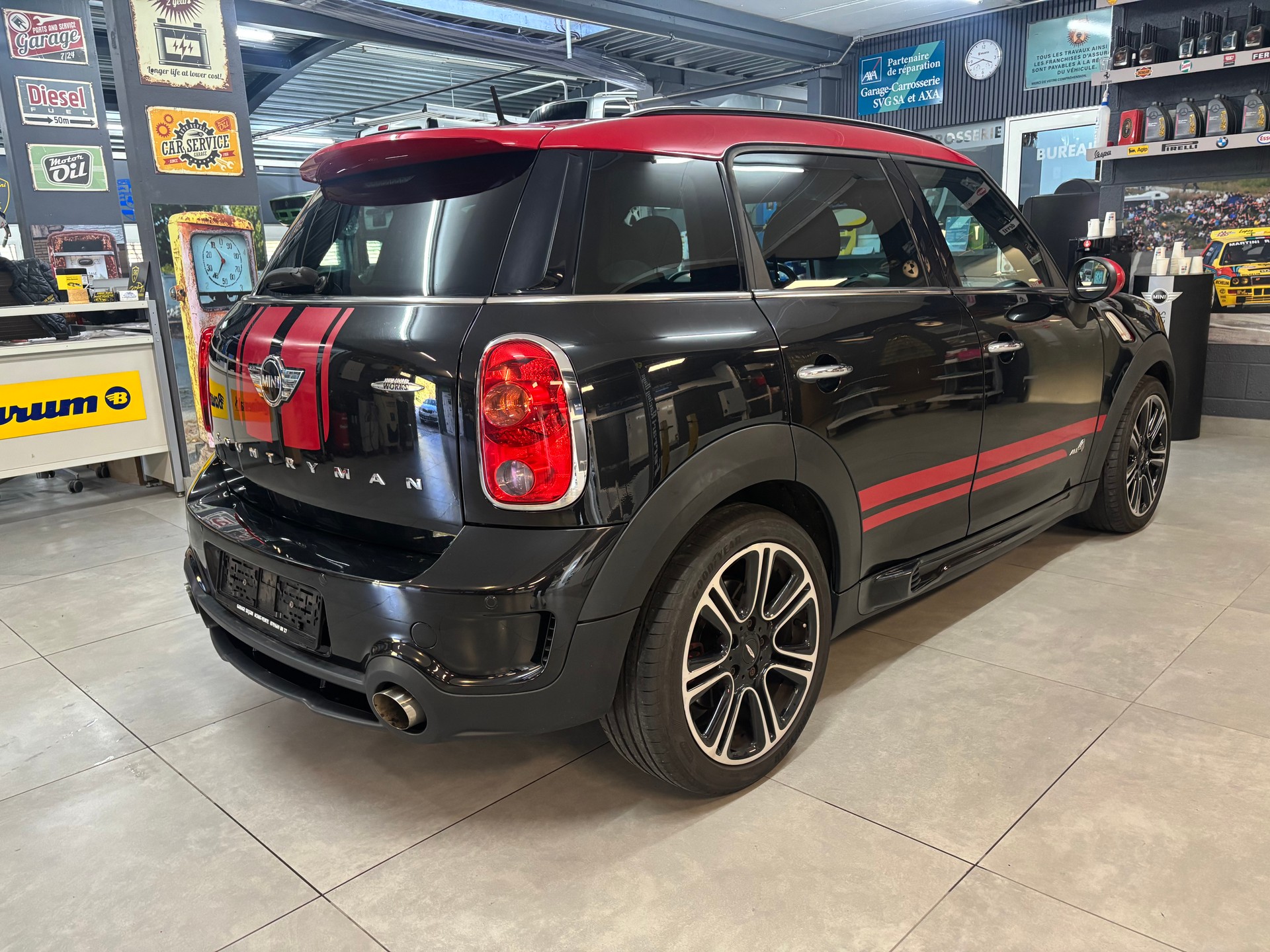 MINI Countryman John Cooper Works ALL4-image-4