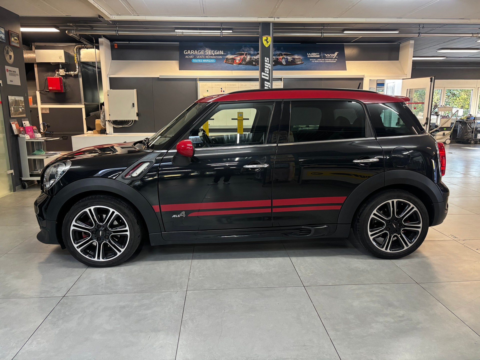 MINI Countryman John Cooper Works ALL4-image-6