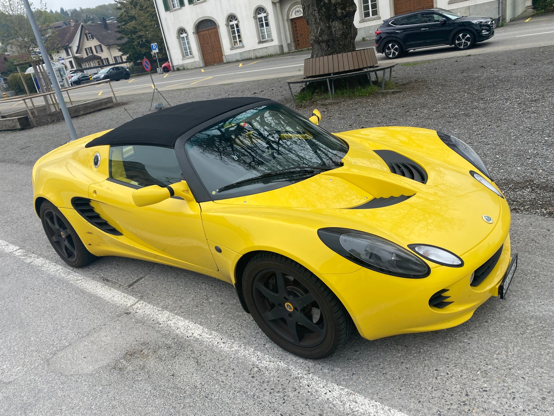 LOTUS Elise
