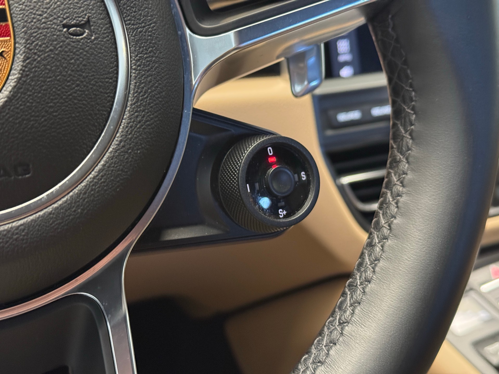 PORSCHE Macan S PDK-image-16