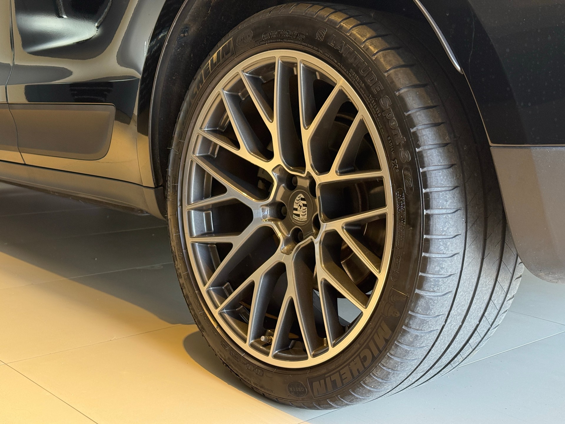 PORSCHE Macan S PDK-image-8