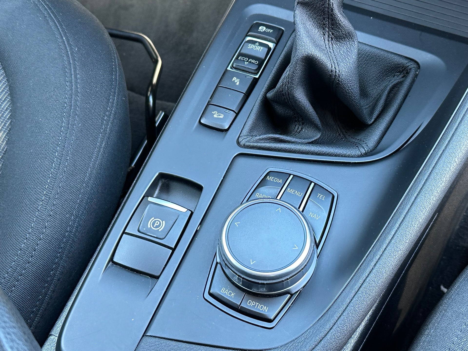 BMW X1 xDrive 25d Steptronic-image-9