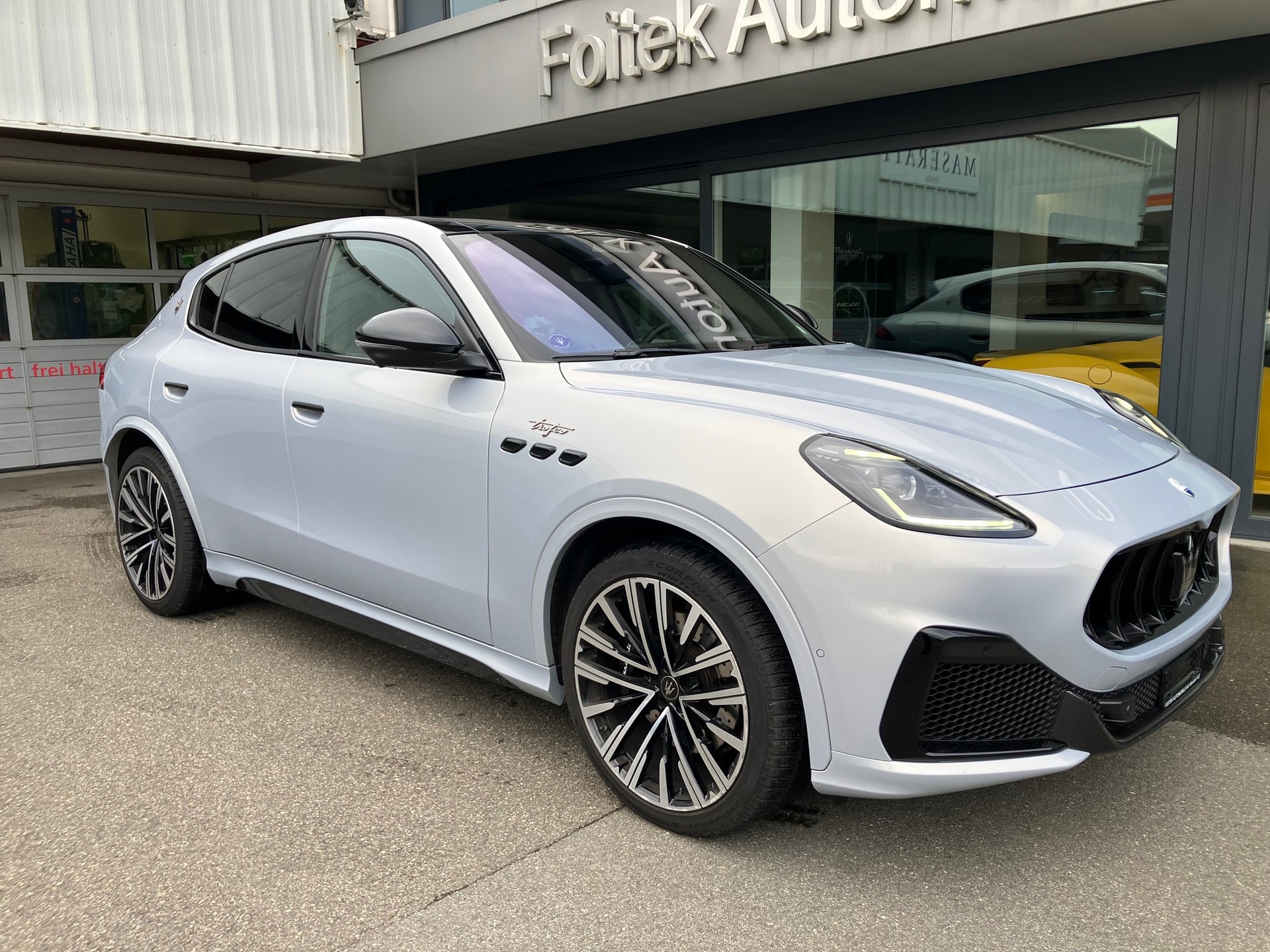 MASERATI Grecale 3.0 Trofeo-showroom-element-2