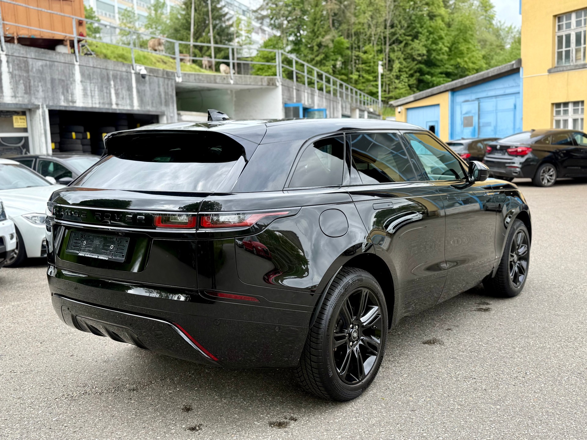 LAND ROVER Range Rover Velar R-Dynamic P 250 HSE Automatic-image-5