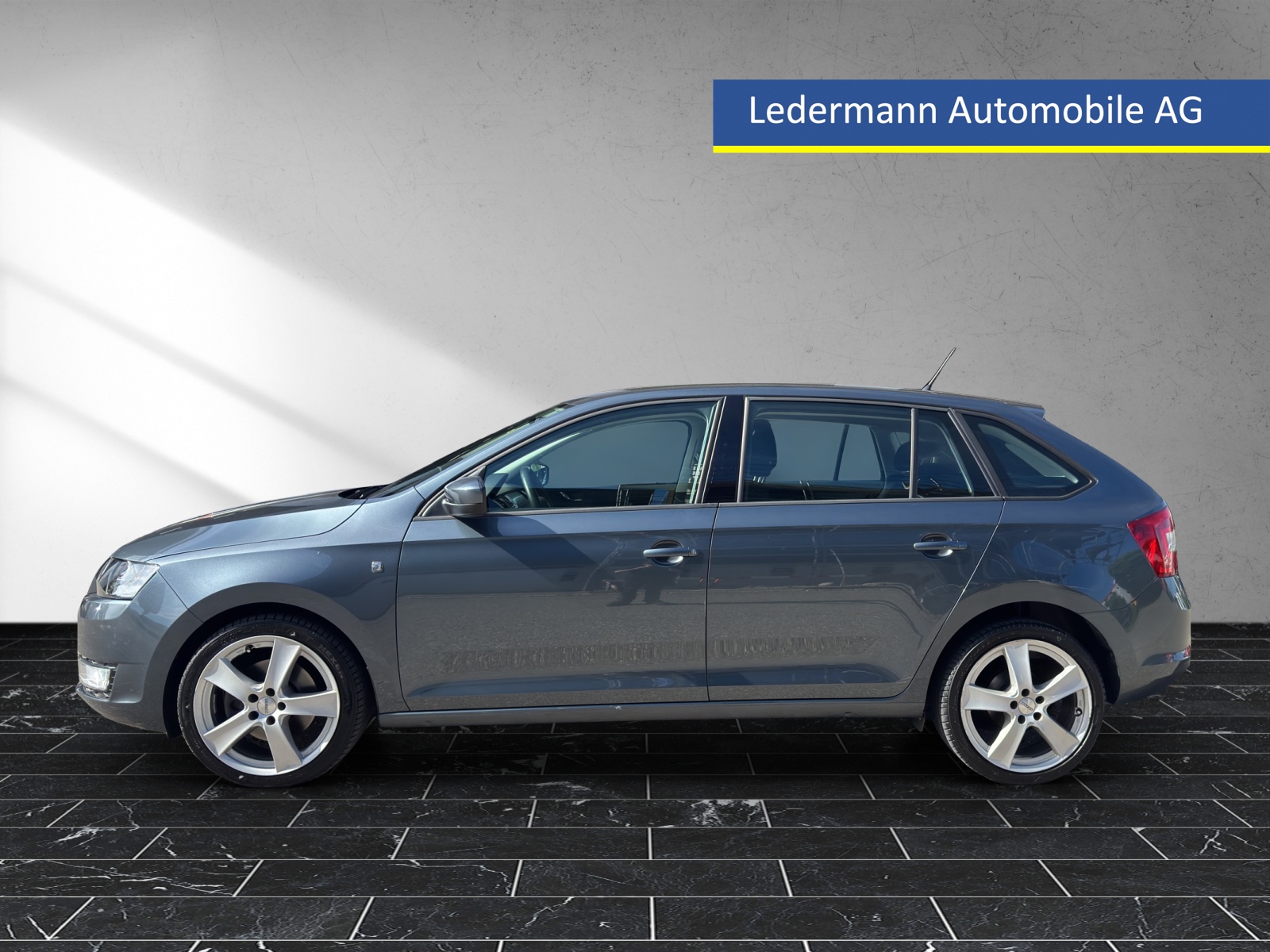 SKODA Rapid Spaceback 1.4 TSI Ambition DSG-showroom-element-1