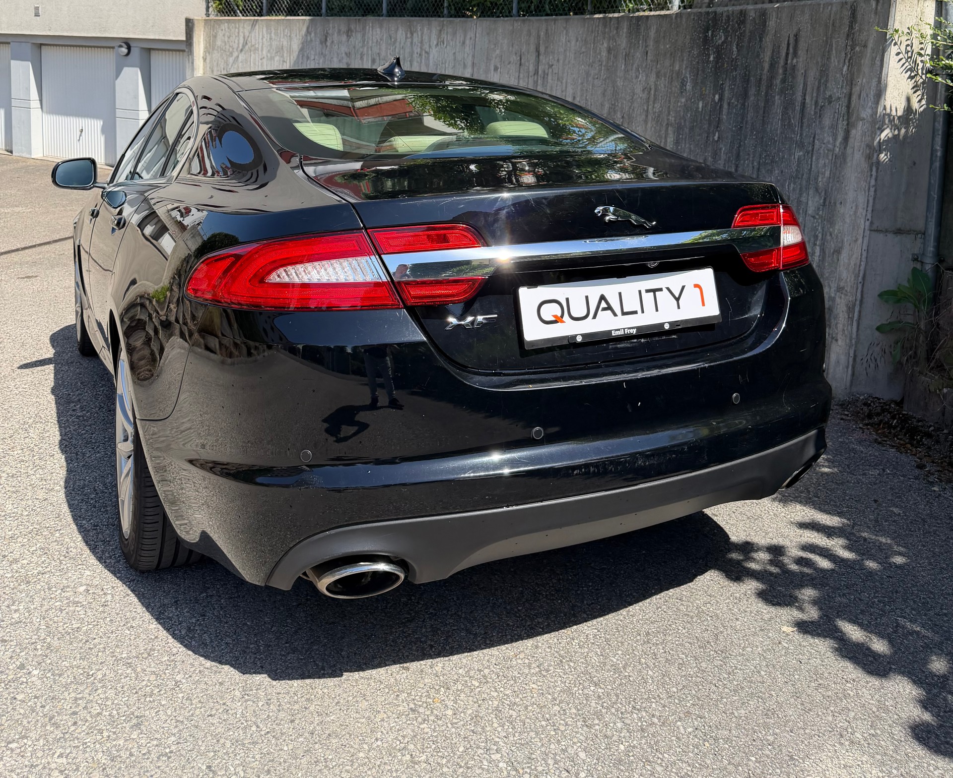 JAGUAR XF 3.0d V6 Luxury-image-4