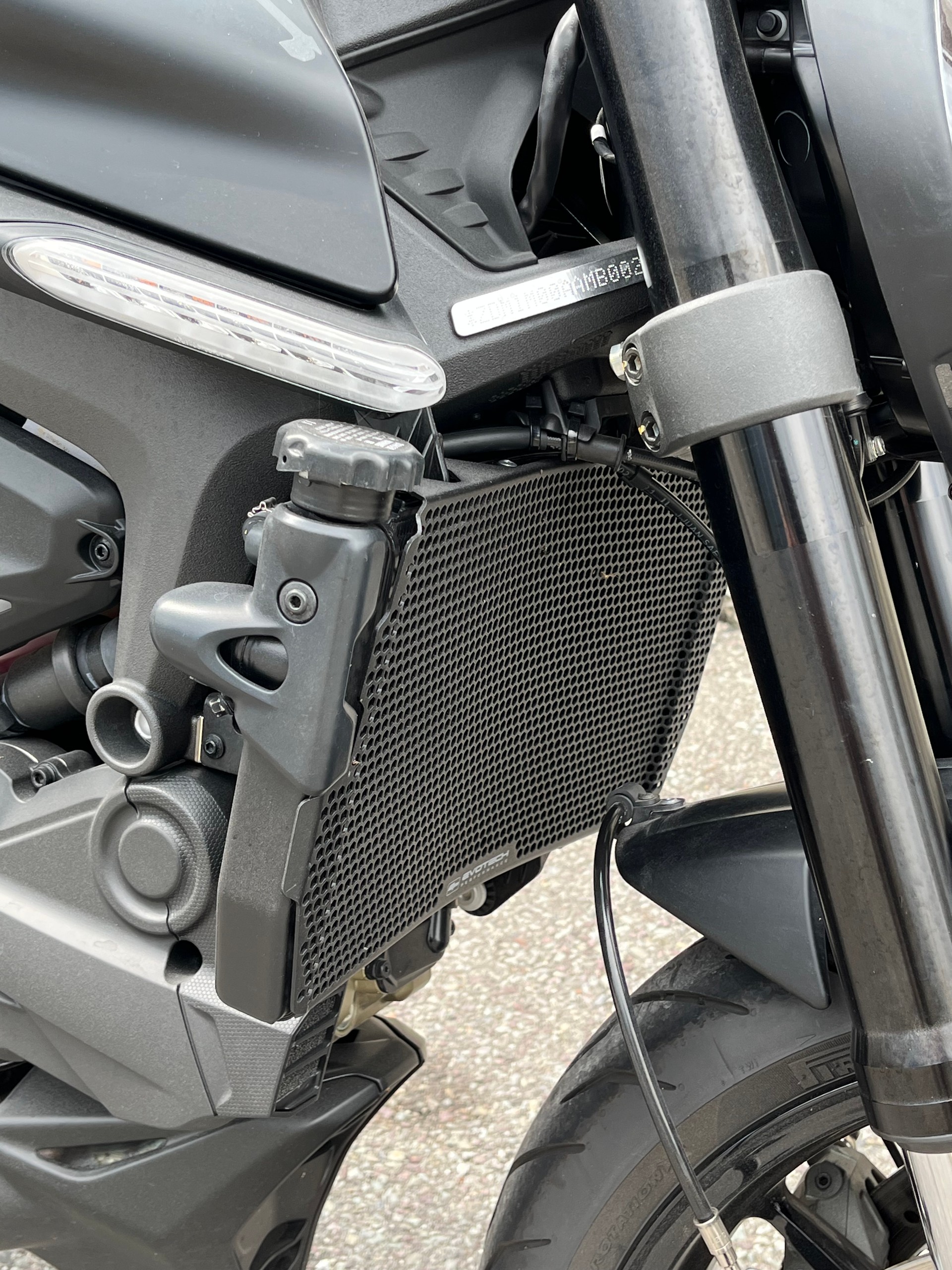 DUCATI 4 jours ! Monster + 937 Dark Staealth-image-5