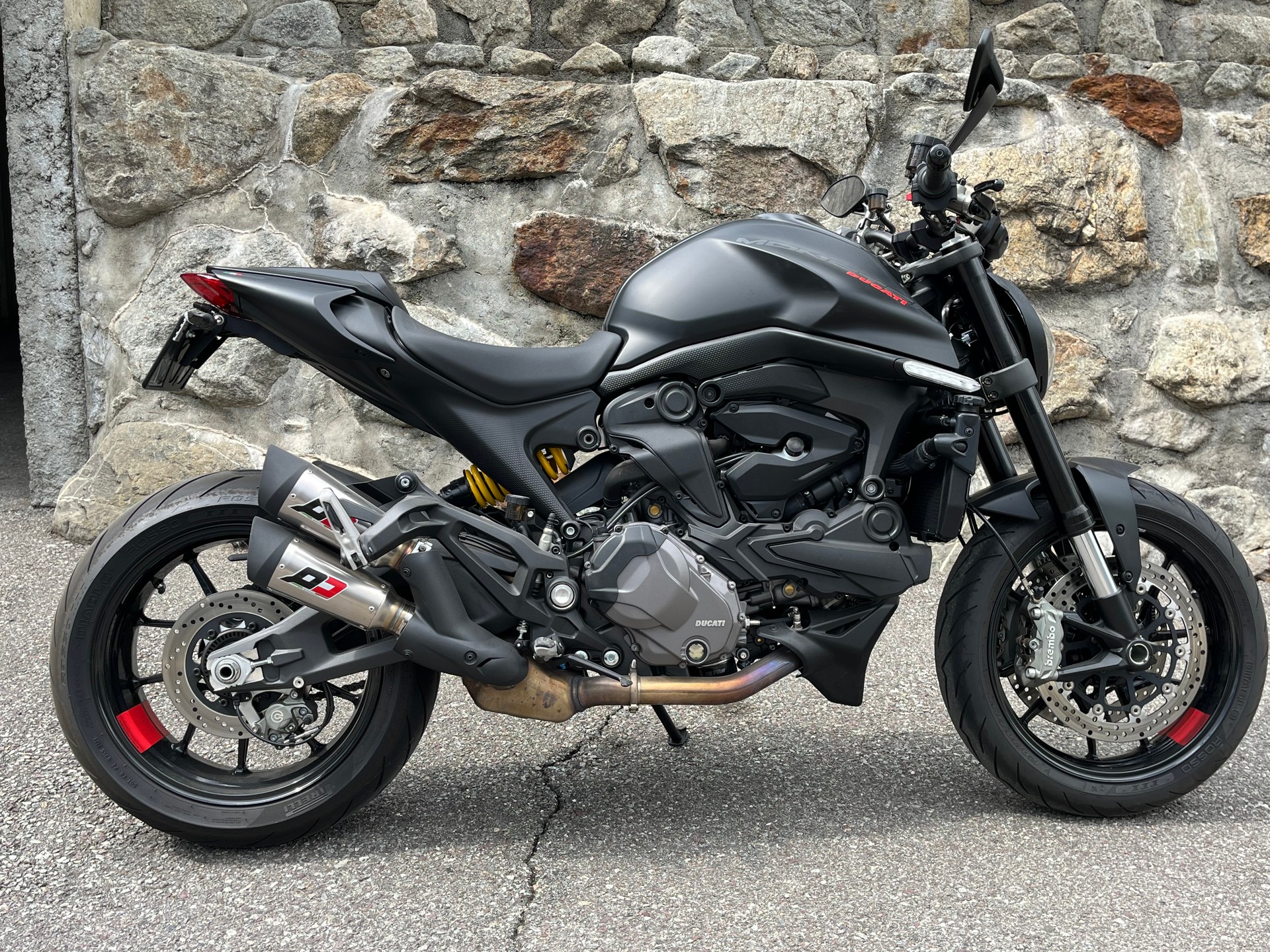 DUCATI 4 jours ! Monster + 937 Dark Staealth-image-0