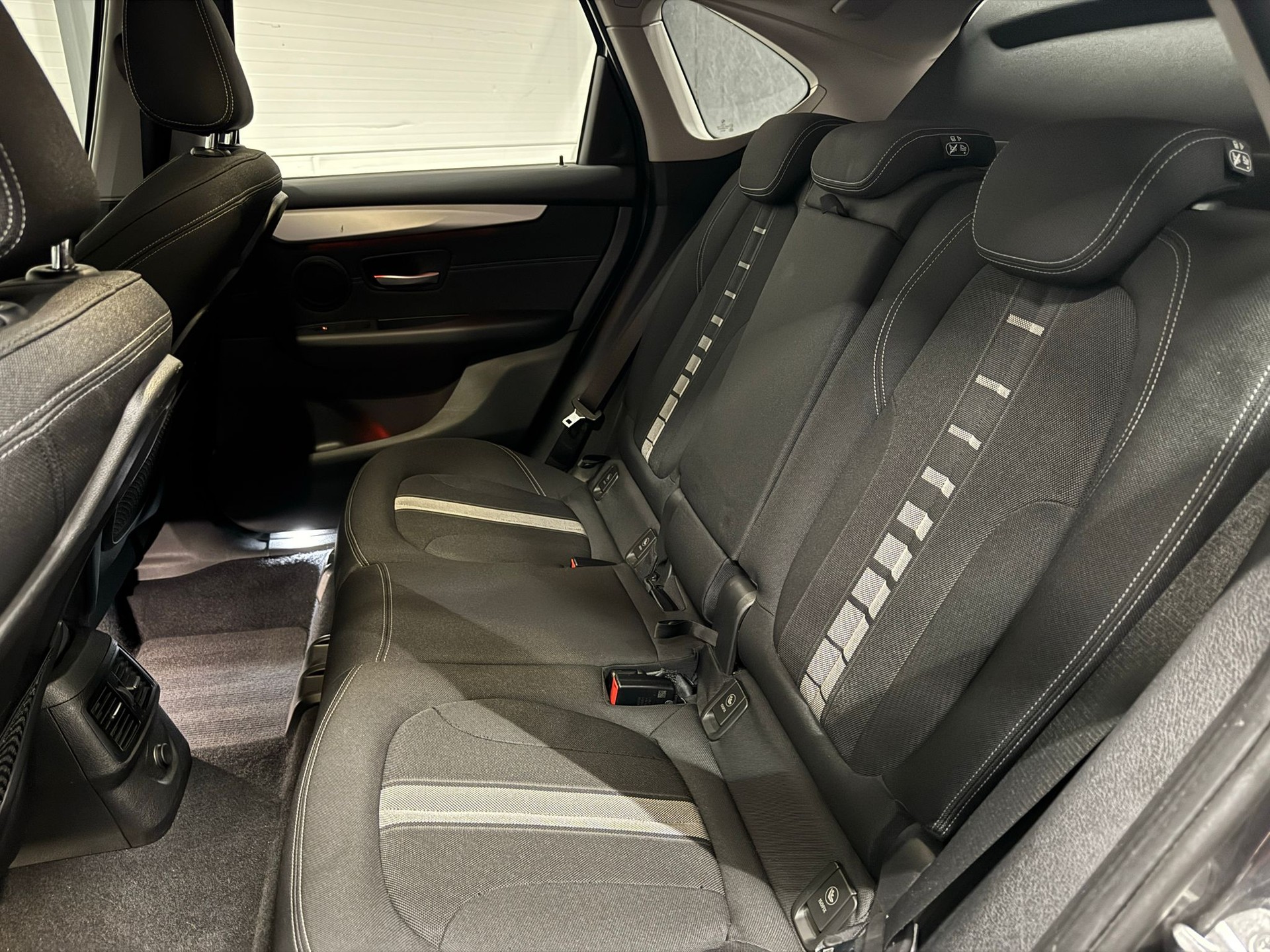 BMW 225i xDrive SAG Active Tourer-image-7