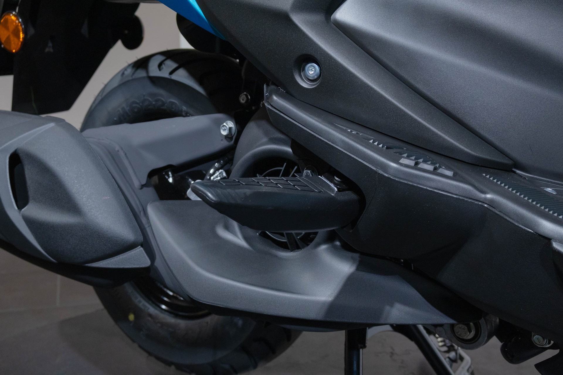 YAMAHA RayZR-image-14