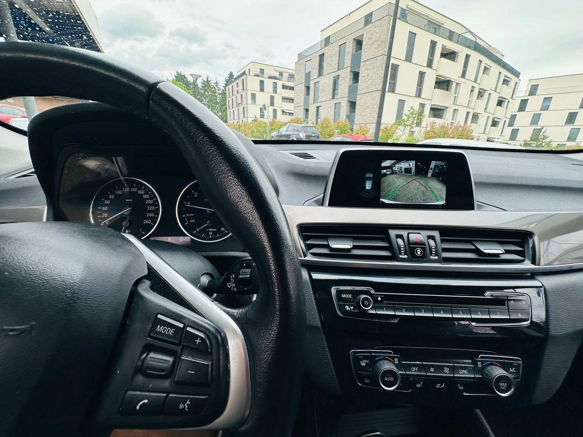 BMW X1 sDrive 18i xLine Steptronic DSK-image-11