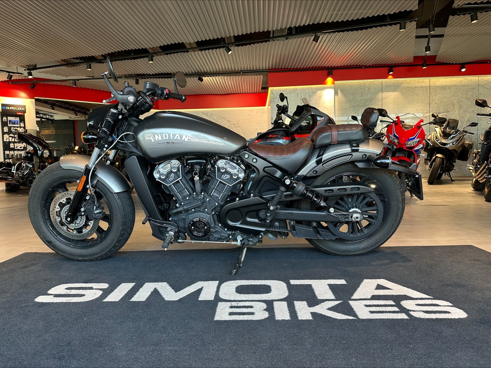 INDIAN Scout Bobber-image-1