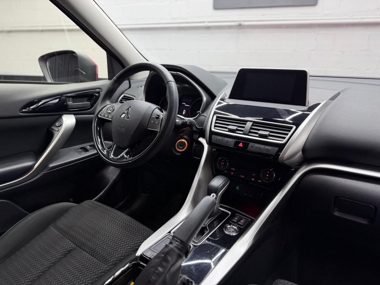 MITSUBISHI Eclipse Cross 1.5 T-Mivec Value 4WD CVT-image-18