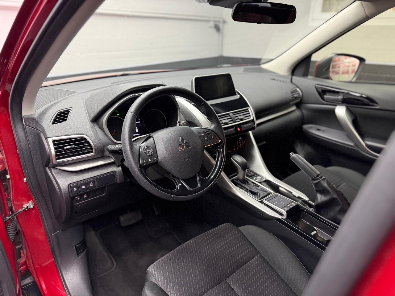 MITSUBISHI Eclipse Cross 1.5 T-Mivec Value 4WD CVT-image-13