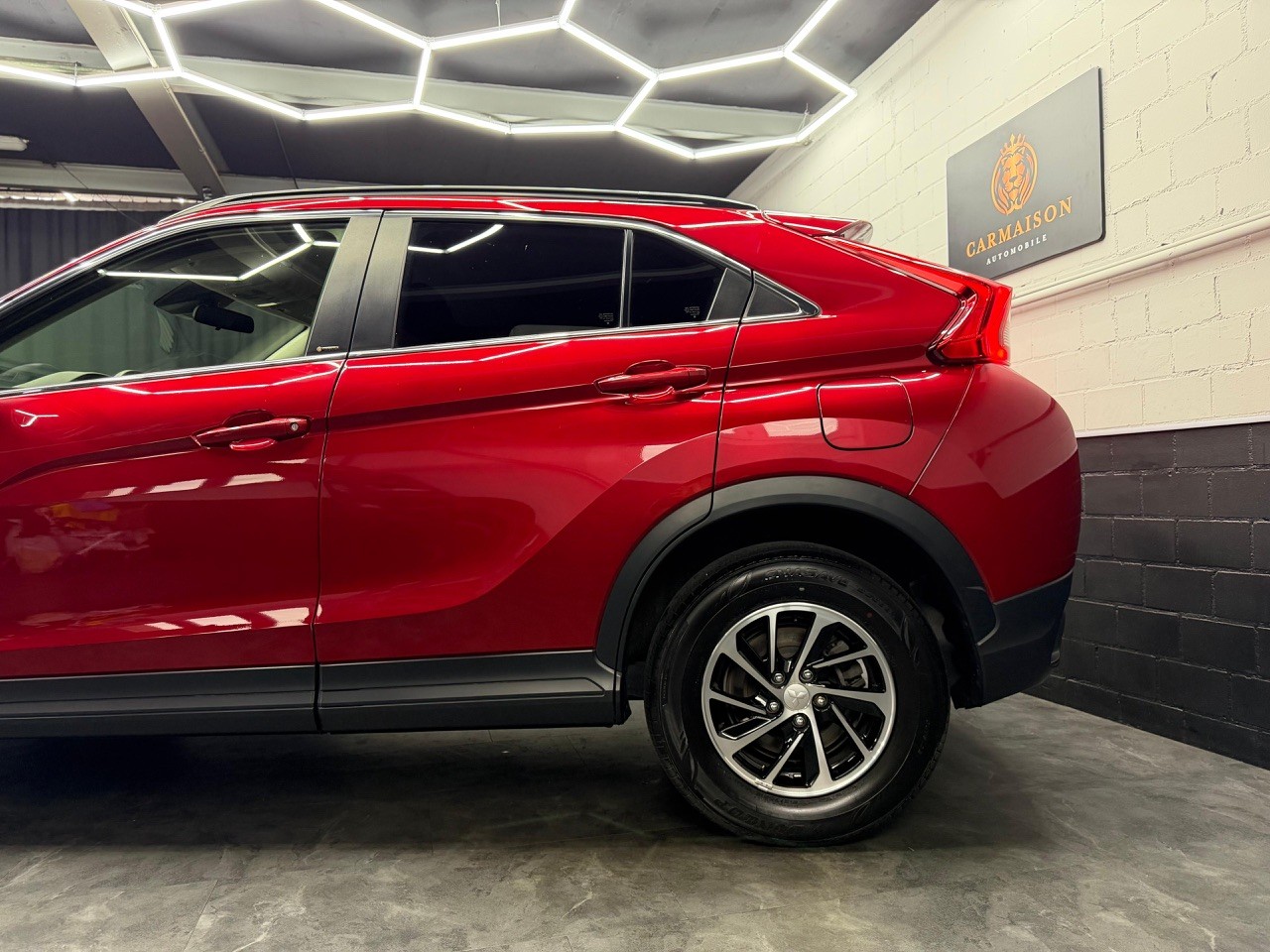 MITSUBISHI Eclipse Cross 1.5 T-Mivec Value 4WD CVT-showroom-element-3