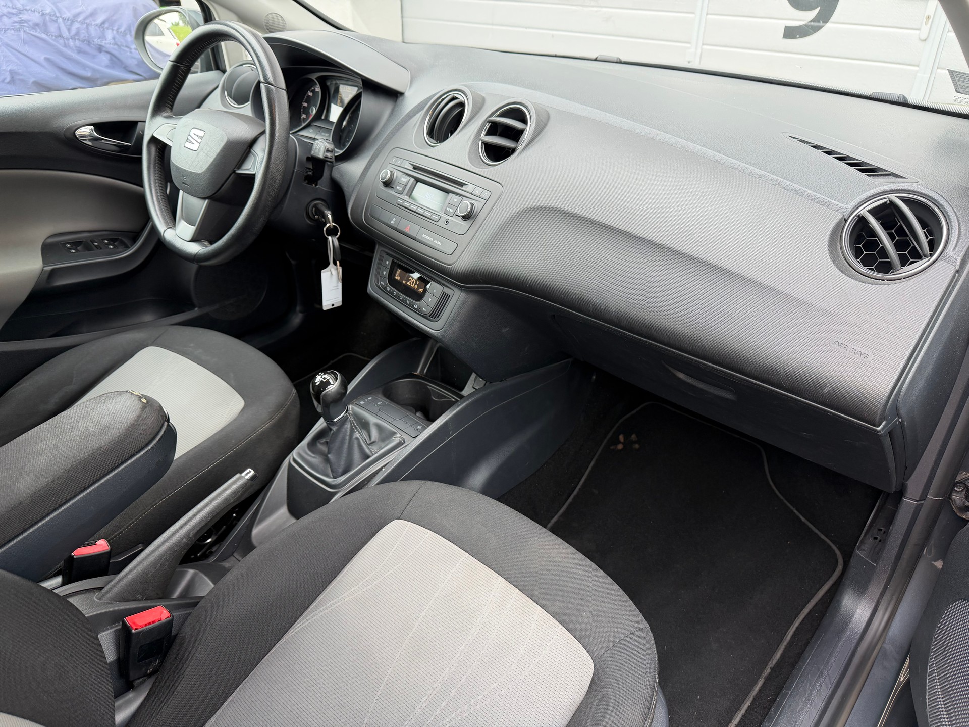 SEAT Ibiza 1.2 TSI Style-image-12